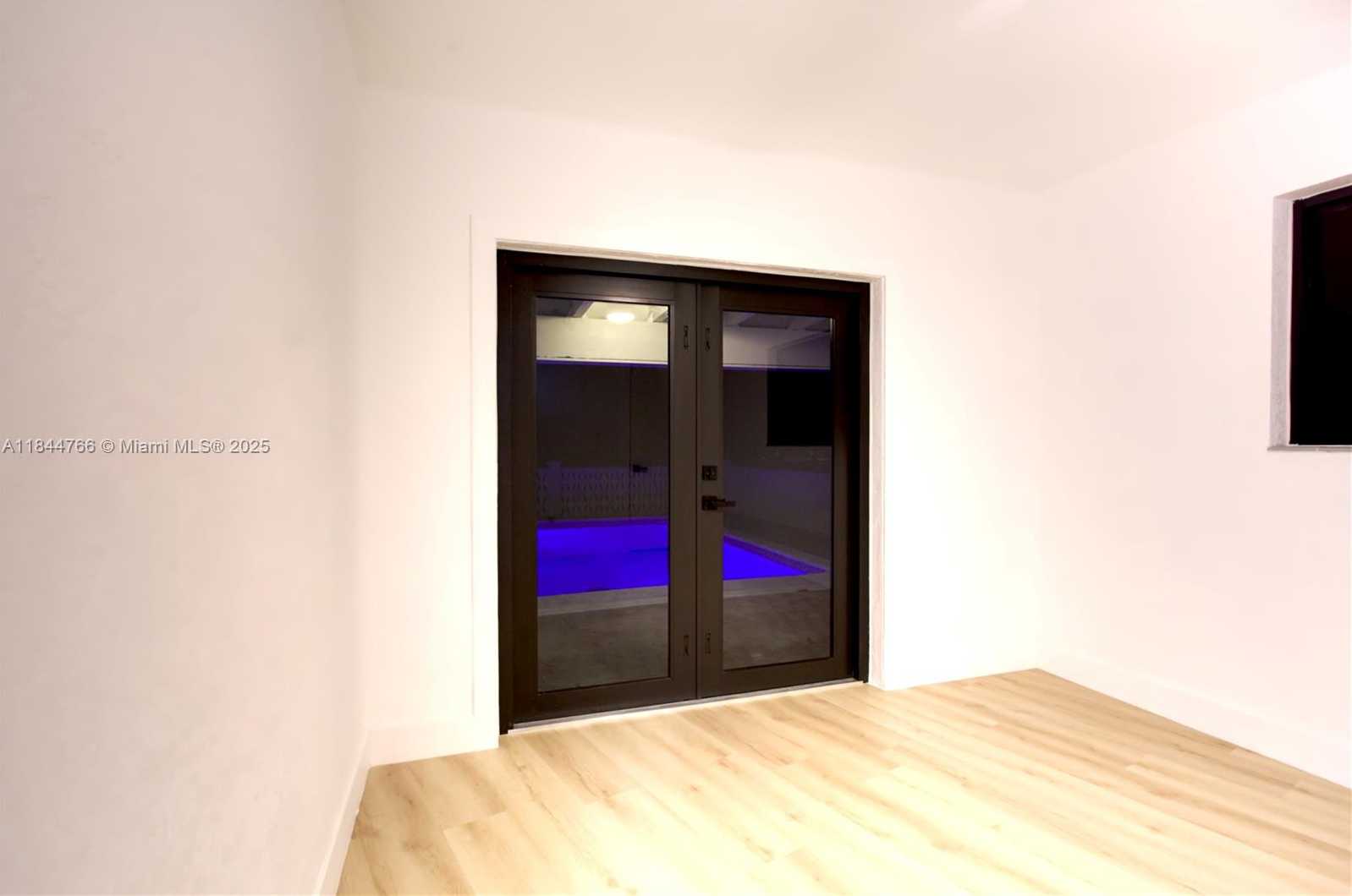 Small Image of 12905 NORTH MIAMI AVE, North Miami Number 28