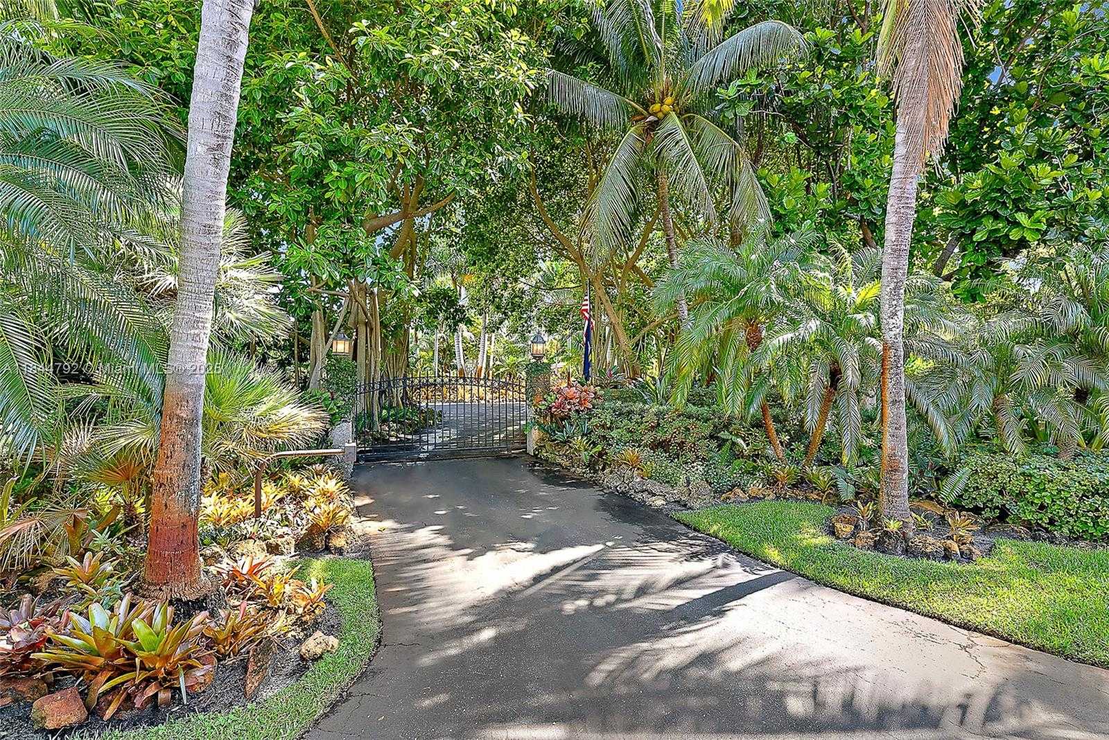Small Image of 5900 PENNOCK POINT RD, Jupiter Number 14