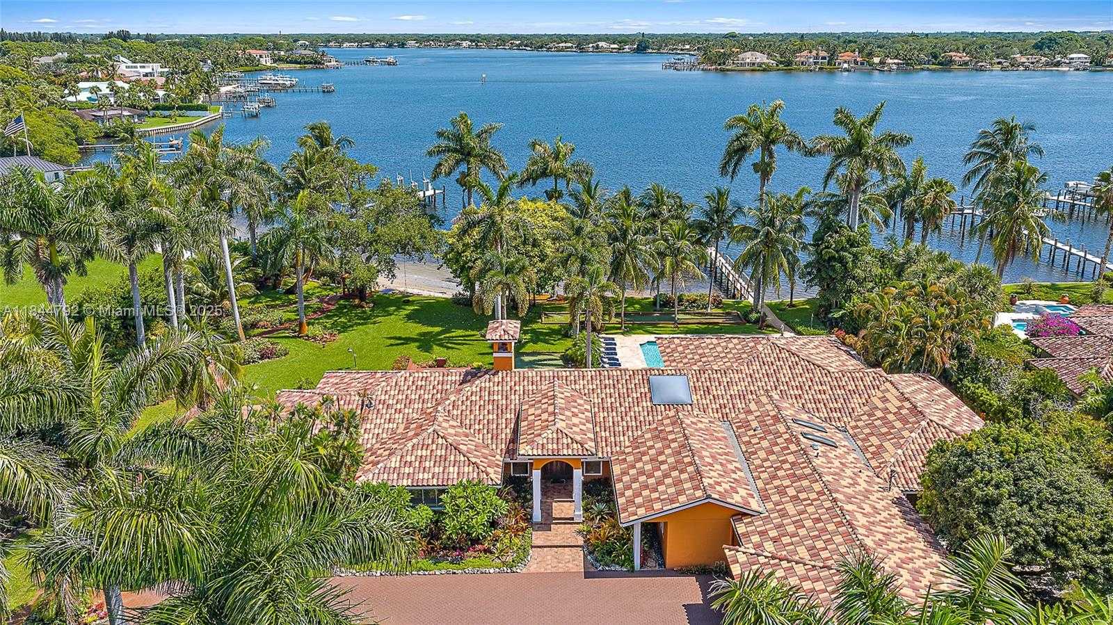 Small Image of 5900 PENNOCK POINT RD, Jupiter Number 4