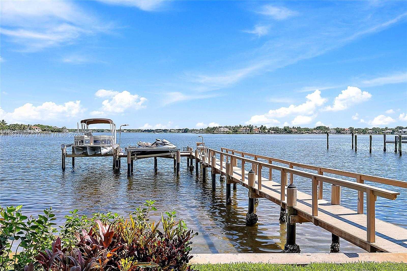 Small Image of 5900 PENNOCK POINT RD, Jupiter Number 5