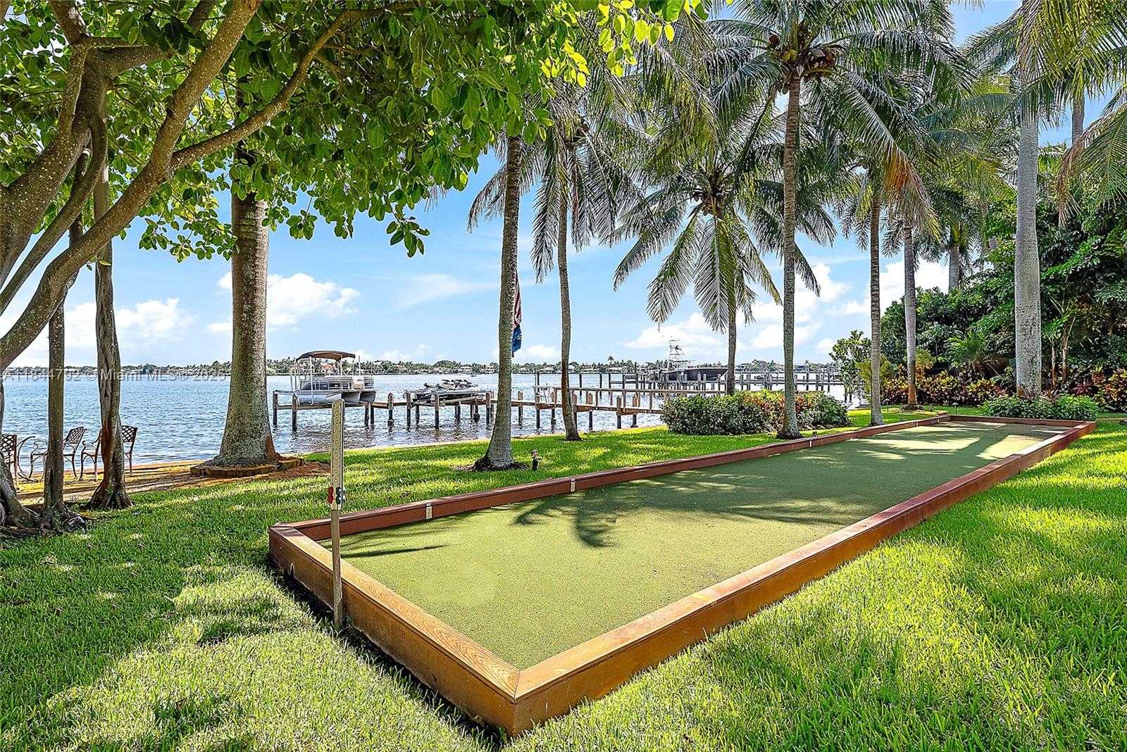 Small Image of 5900 PENNOCK POINT RD, Jupiter Number 6