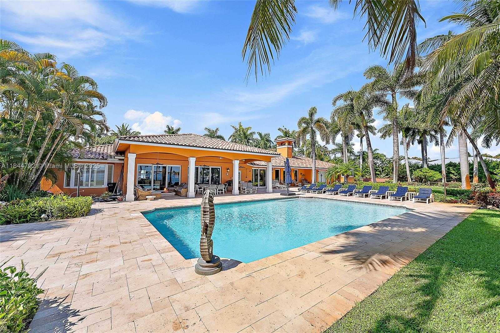 Small Image of 5900 PENNOCK POINT RD, Jupiter Number 9