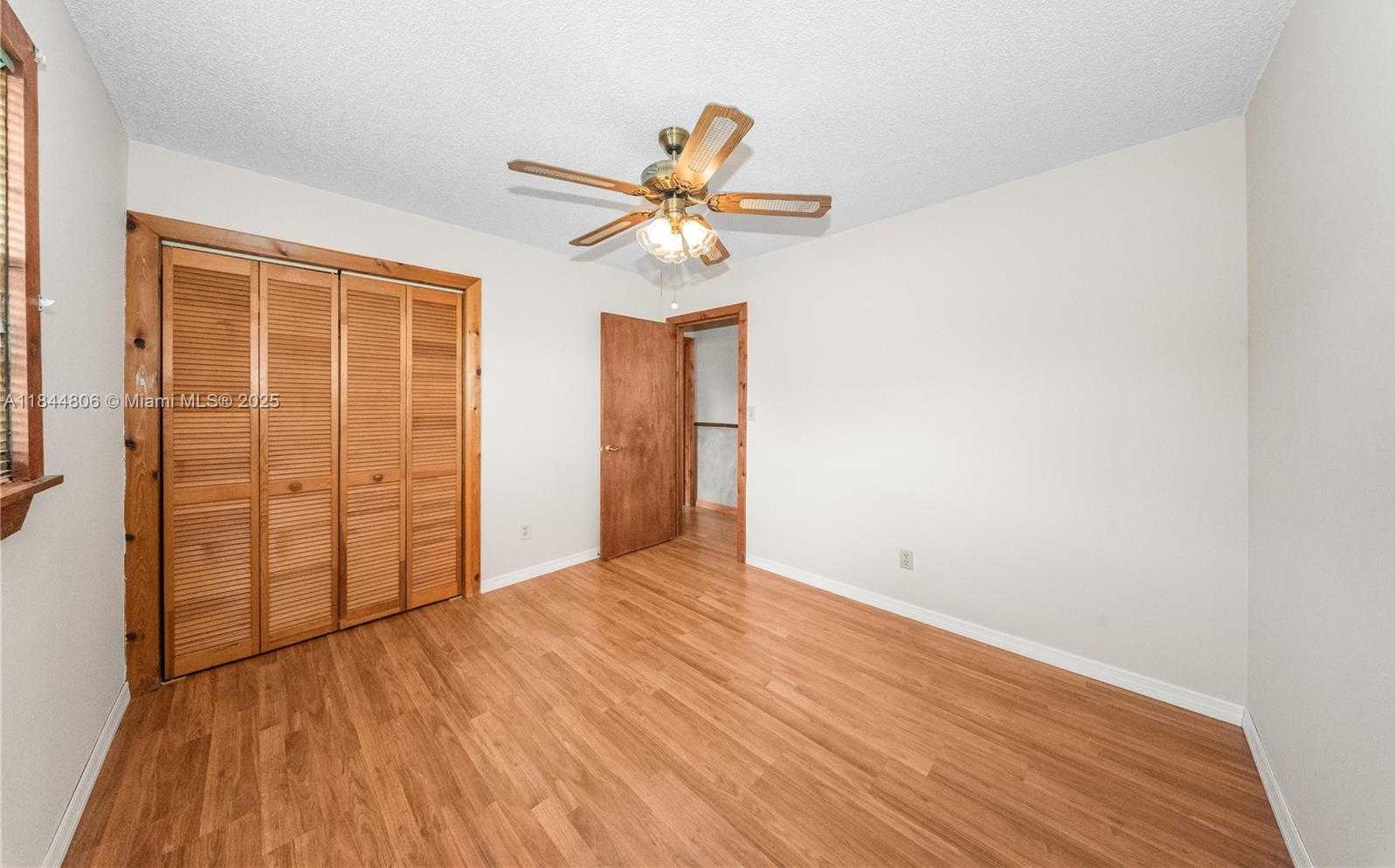 Small Image of 14801 SOUTH WEST 31ST CT, Davie Number 25