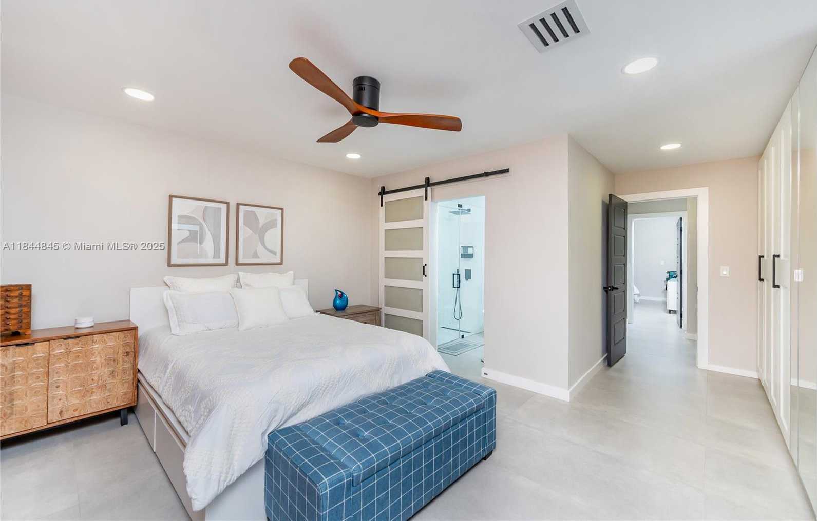 Small Image of 117 SOUTH ROYAL POINCIANA BLVD, Miami Springs Number 22
