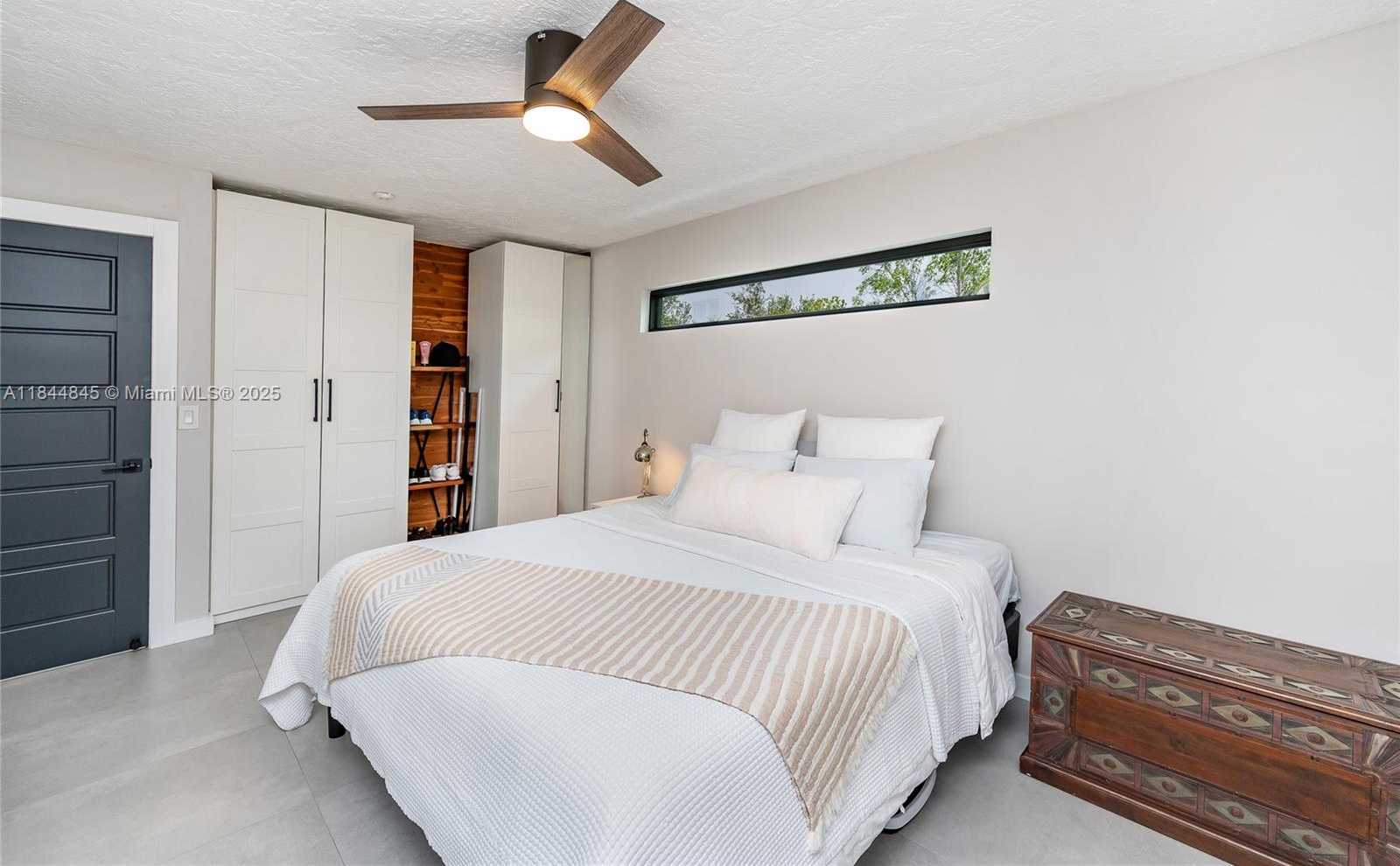 Small Image of 117 SOUTH ROYAL POINCIANA BLVD, Miami Springs Number 29