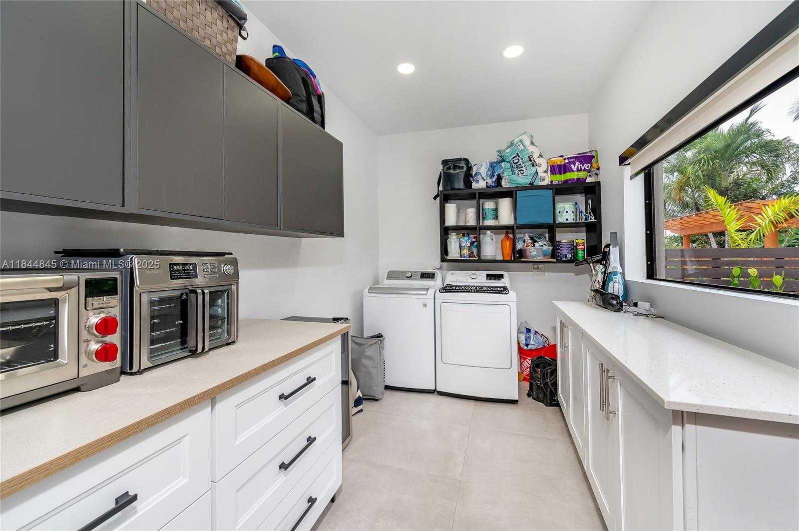 Small Image of 117 SOUTH ROYAL POINCIANA BLVD, Miami Springs Number 32
