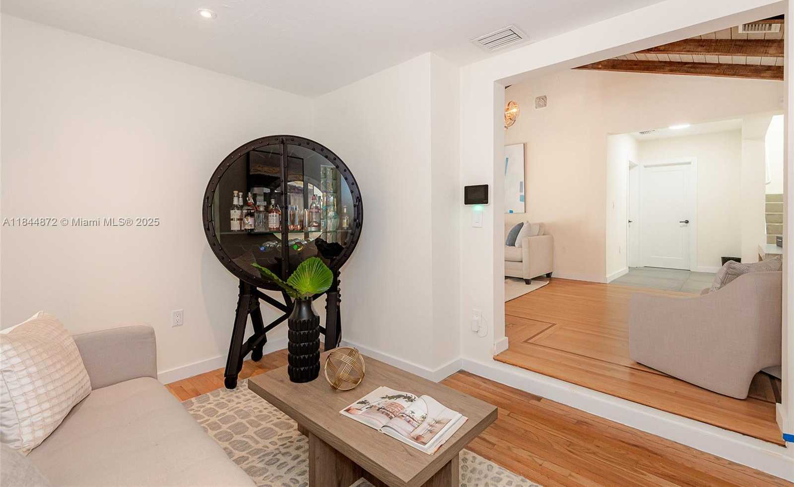 Small Image of 32 SOUTH WEST 23RD RD, Miami Number 8