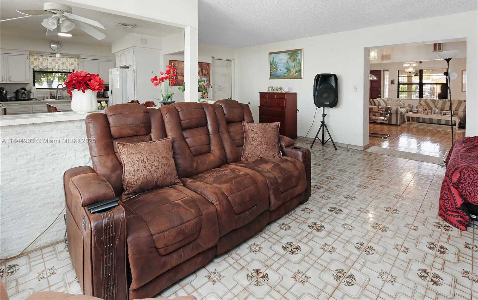Small Image of 192 WEST 33RD ST, Hialeah Number 13
