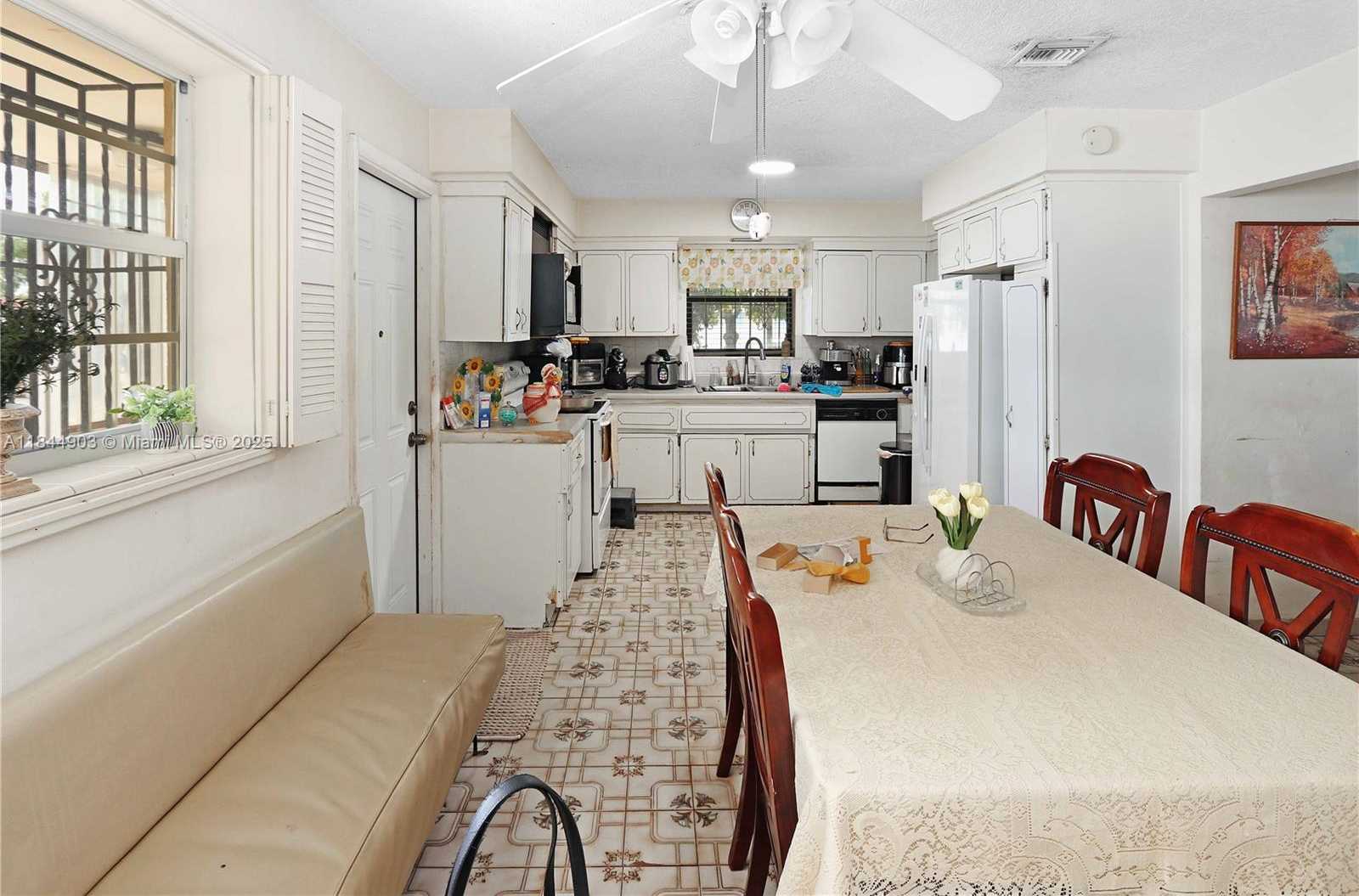 Small Image of 192 WEST 33RD ST, Hialeah Number 21
