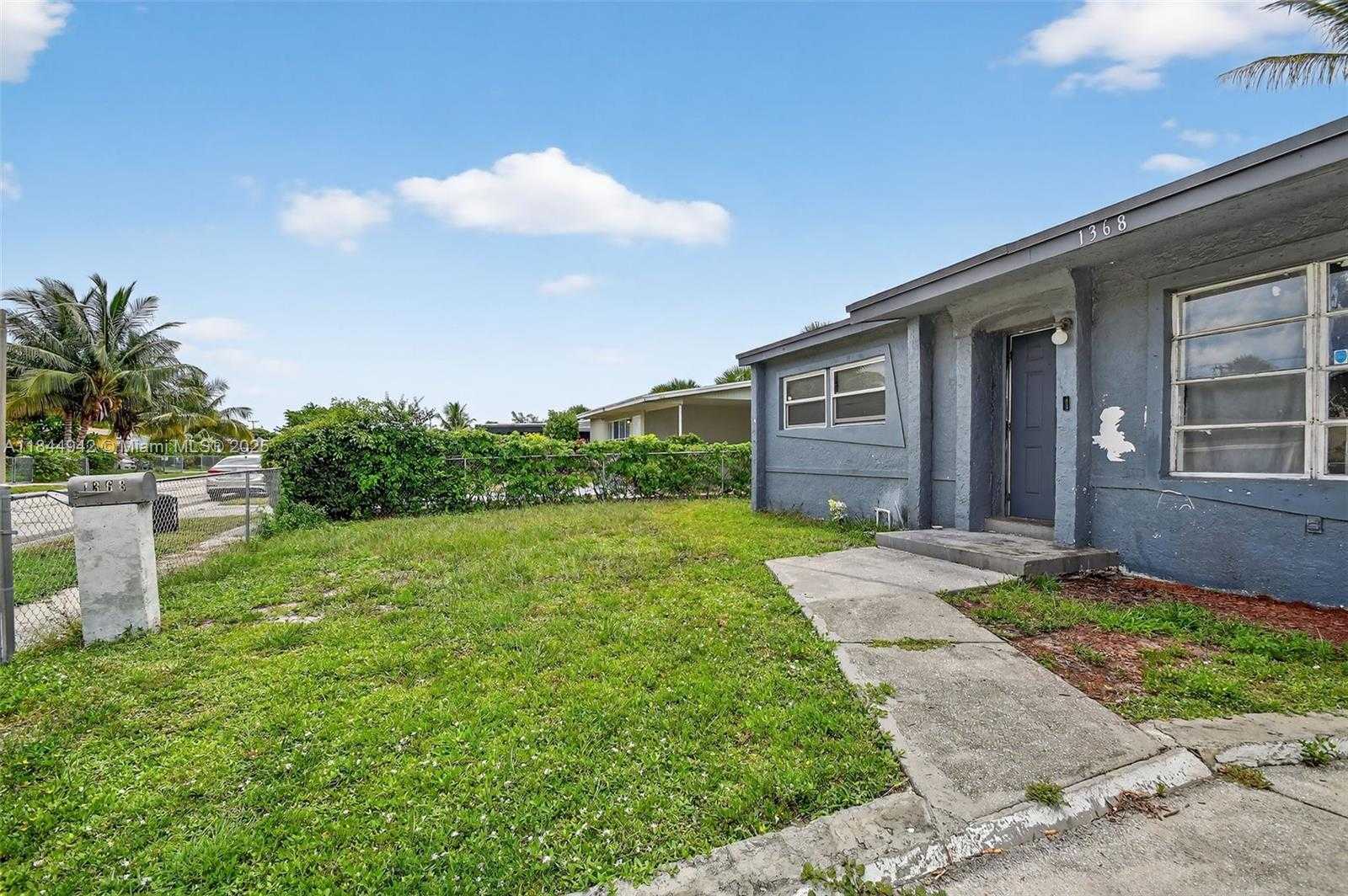 Small Image of 1368 11TH ST, West Palm Beach Number 7