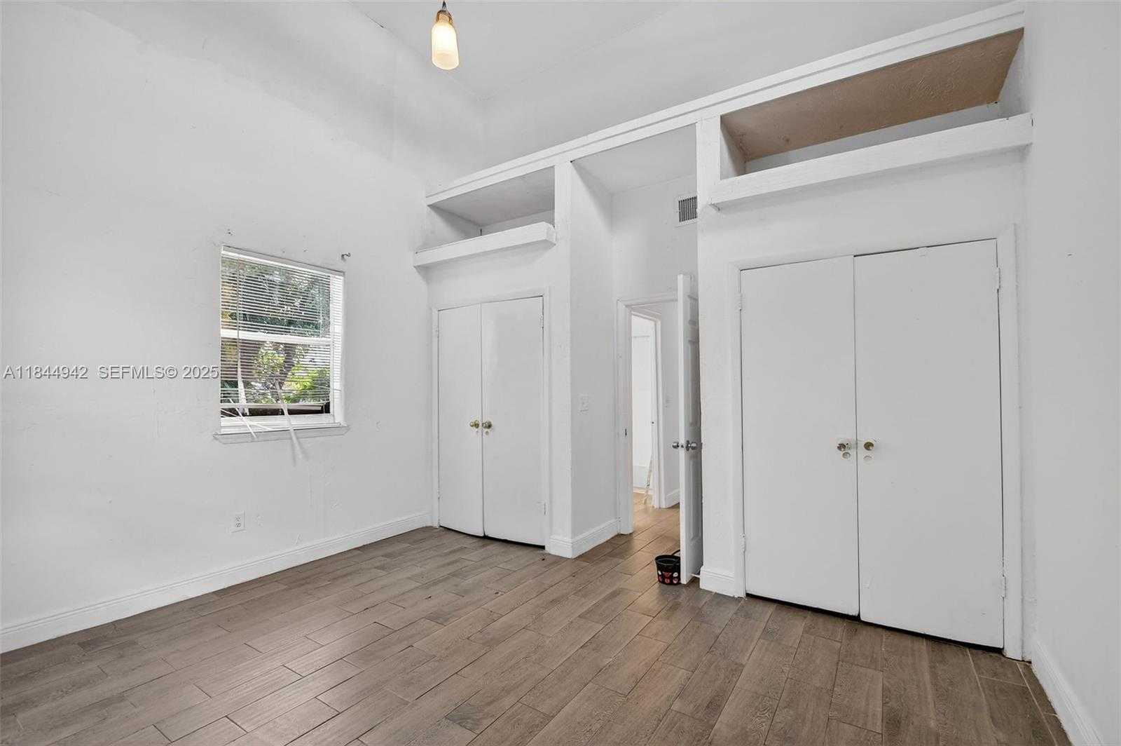 Small Image of 1368 11TH ST, West Palm Beach Number 8