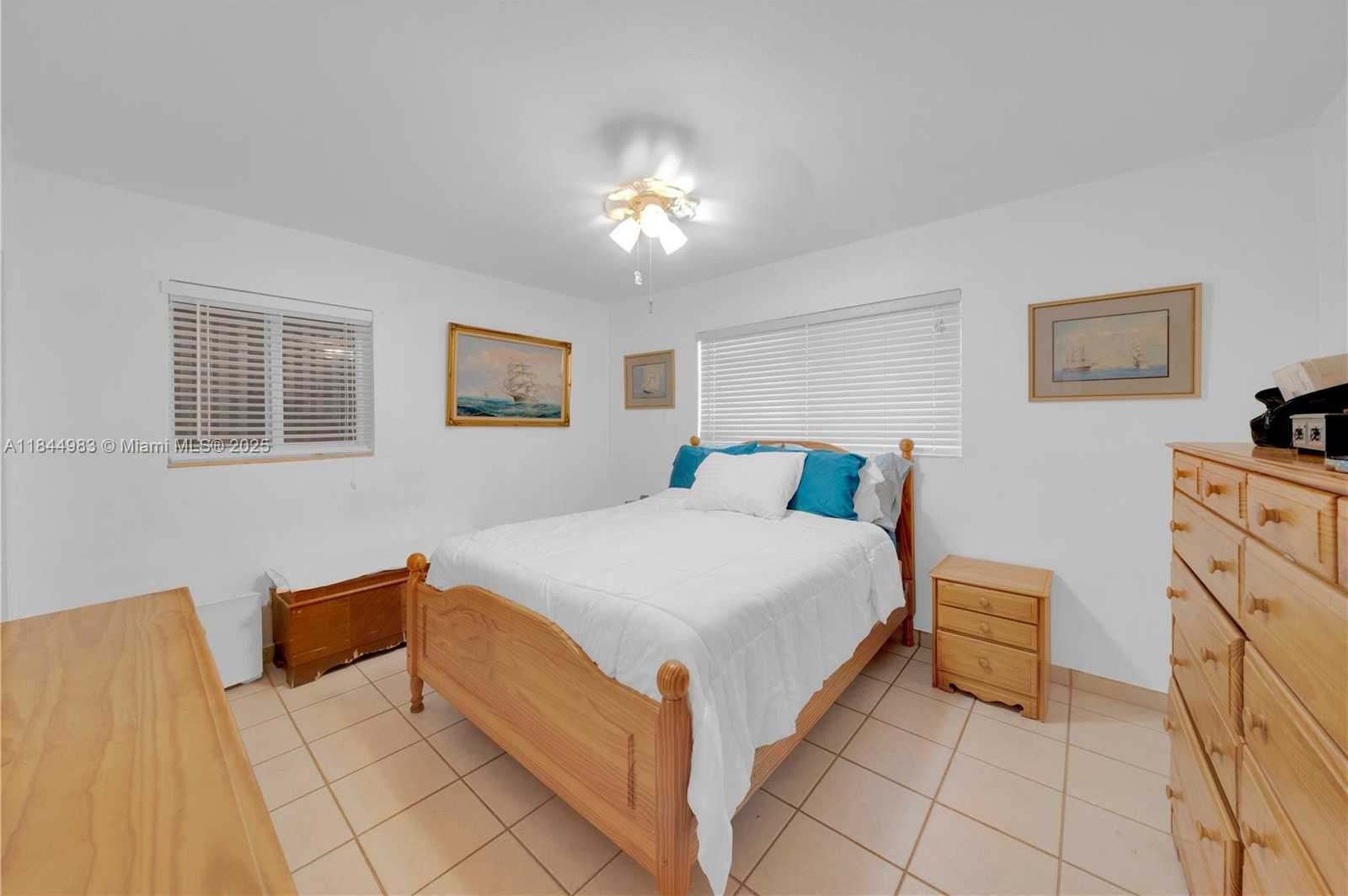 Small Image of 9880 JAMAICA DR, Cutler Bay Number 15