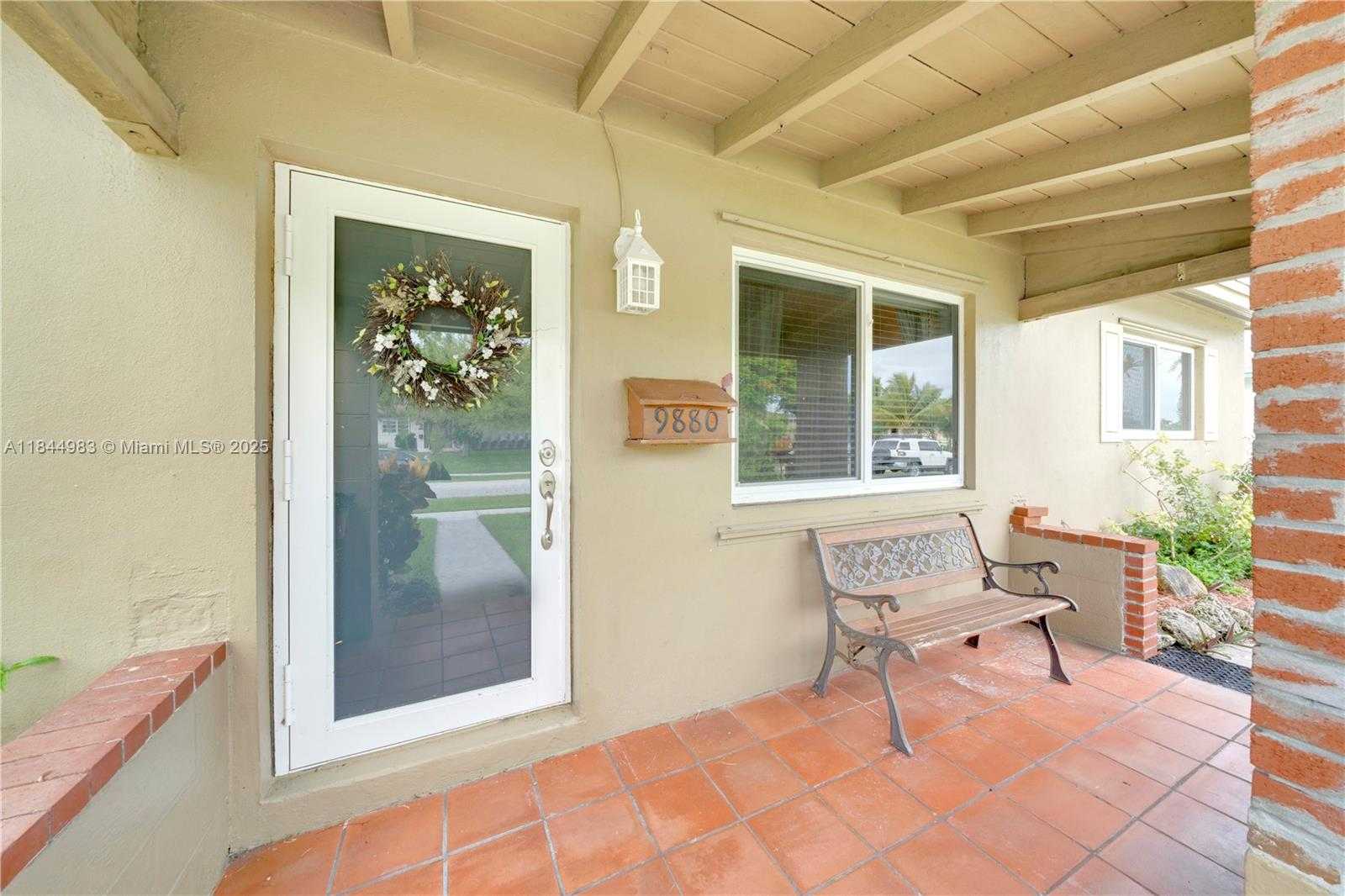 Small Image of 9880 JAMAICA DR, Cutler Bay Number 6