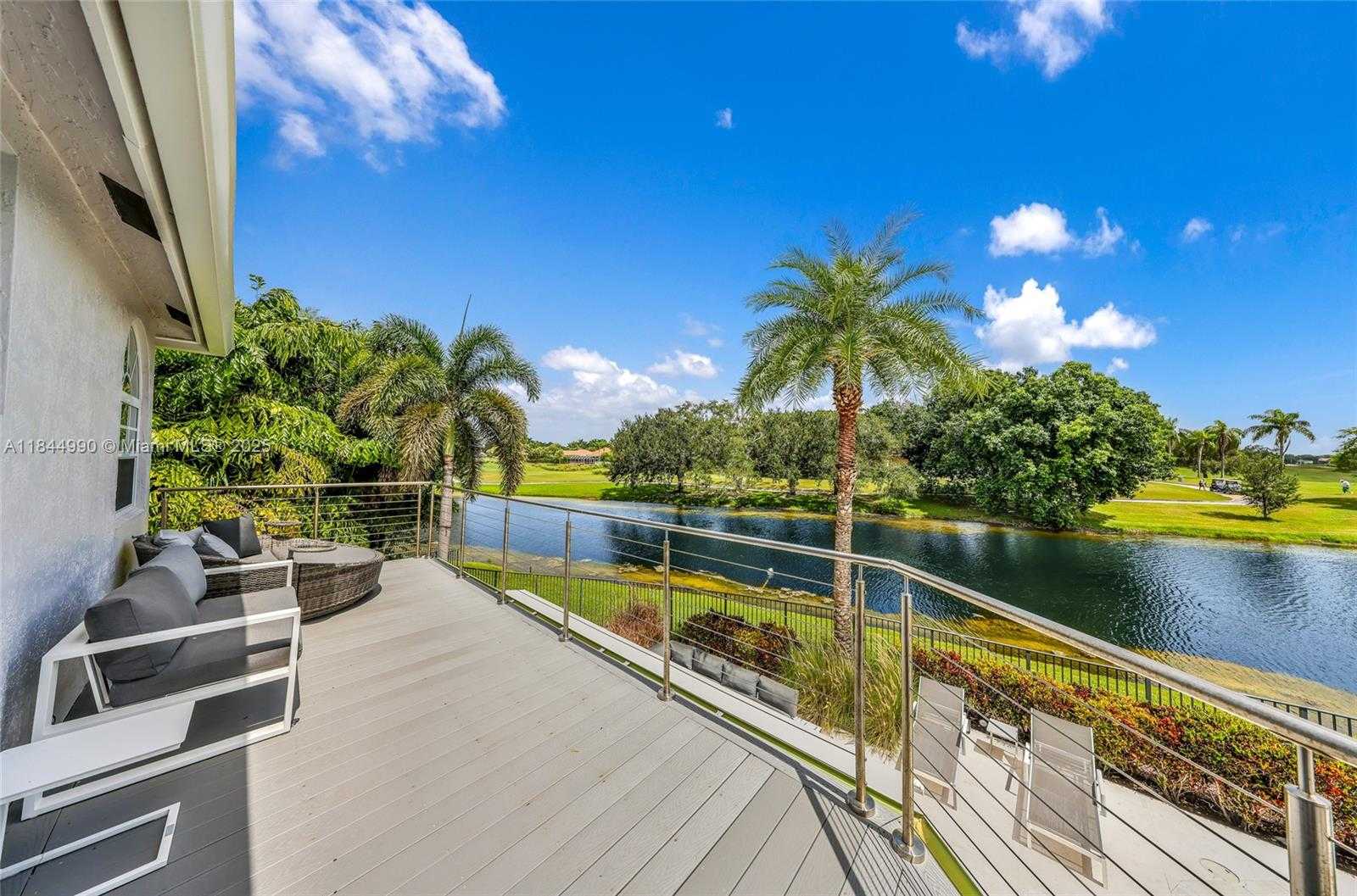 Small Image of 3272 MUIRFIELD, Weston Number 3