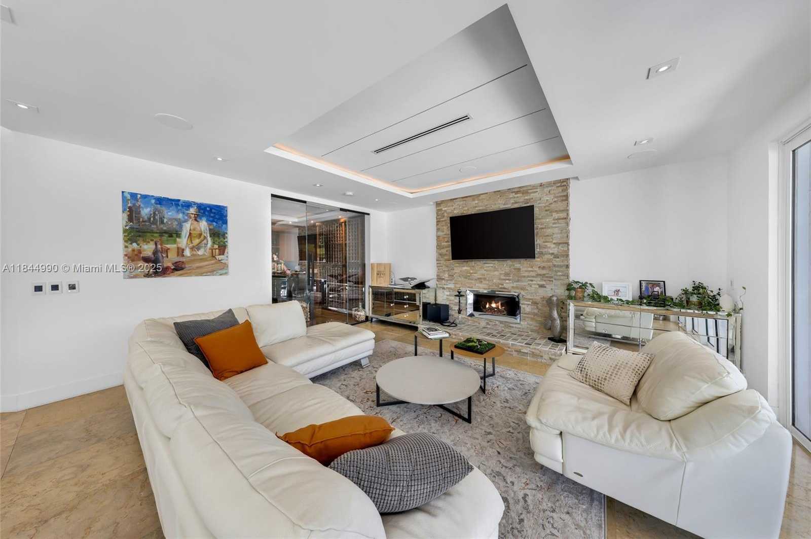 Small Image of 3272 MUIRFIELD, Weston Number 32