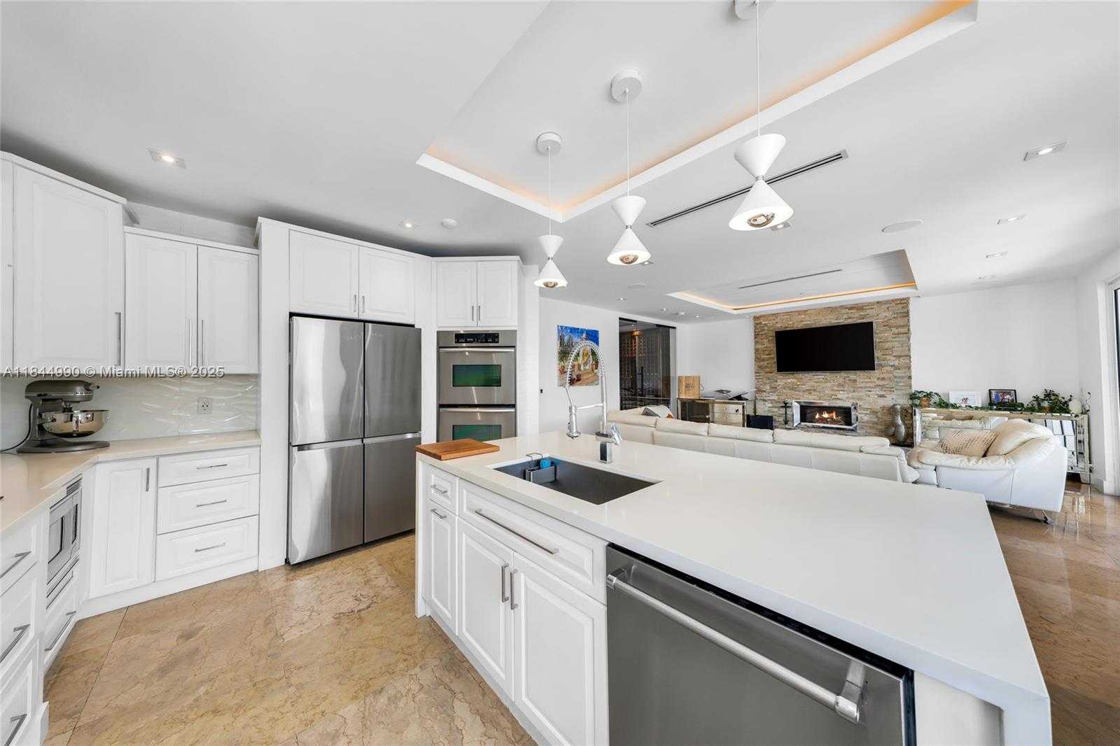 Small Image of 3272 MUIRFIELD, Weston Number 43