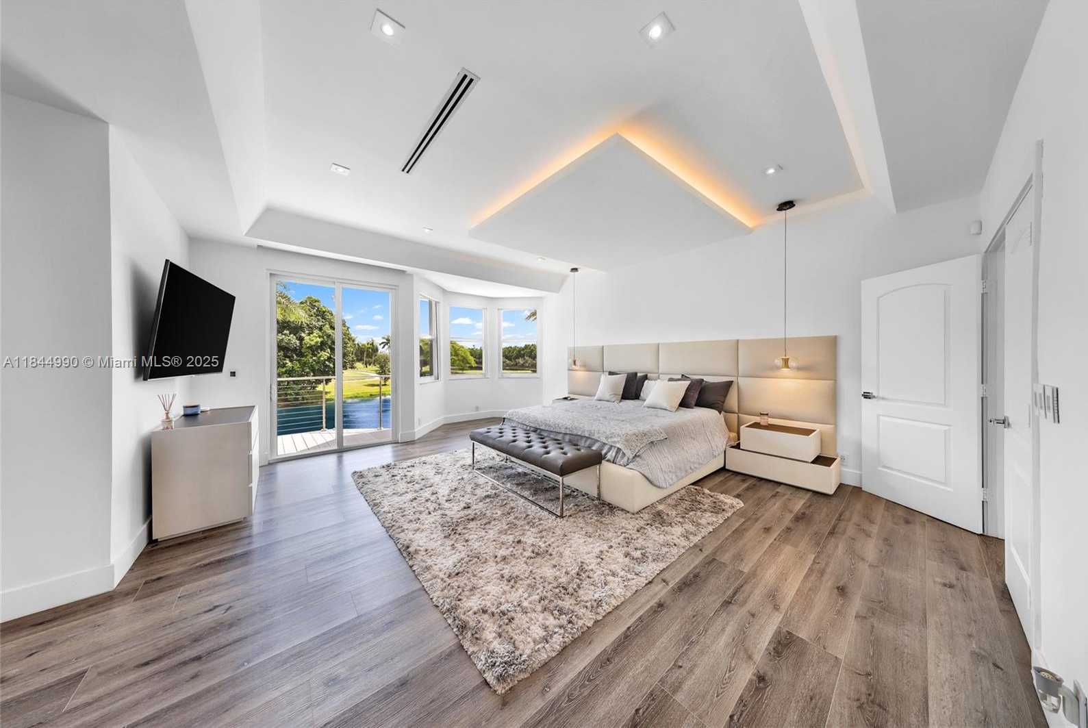 Small Image of 3272 MUIRFIELD, Weston Number 55