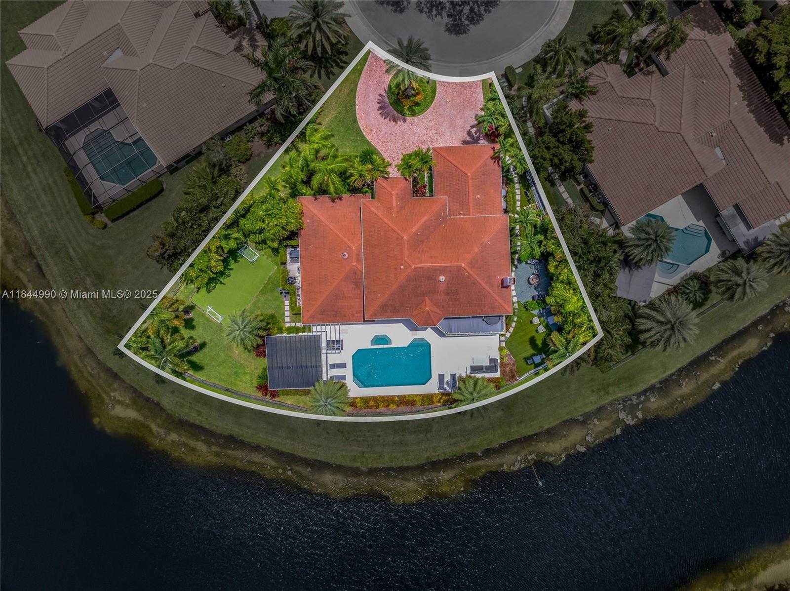 Small Image of 3272 MUIRFIELD, Weston Number 81