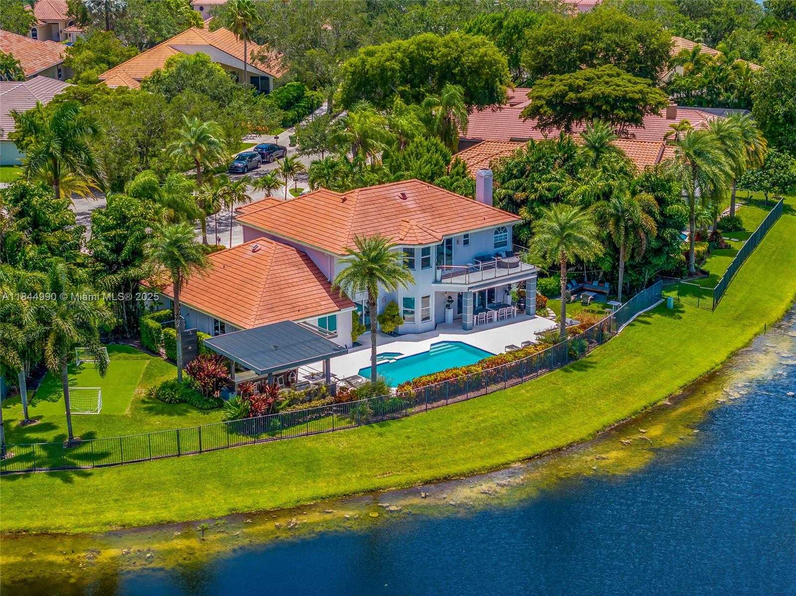 Small Image of 3272 MUIRFIELD, Weston Number 83