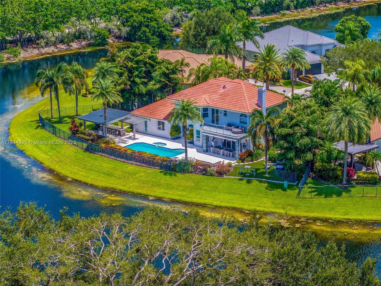Small Image of 3272 MUIRFIELD, Weston Number 85
