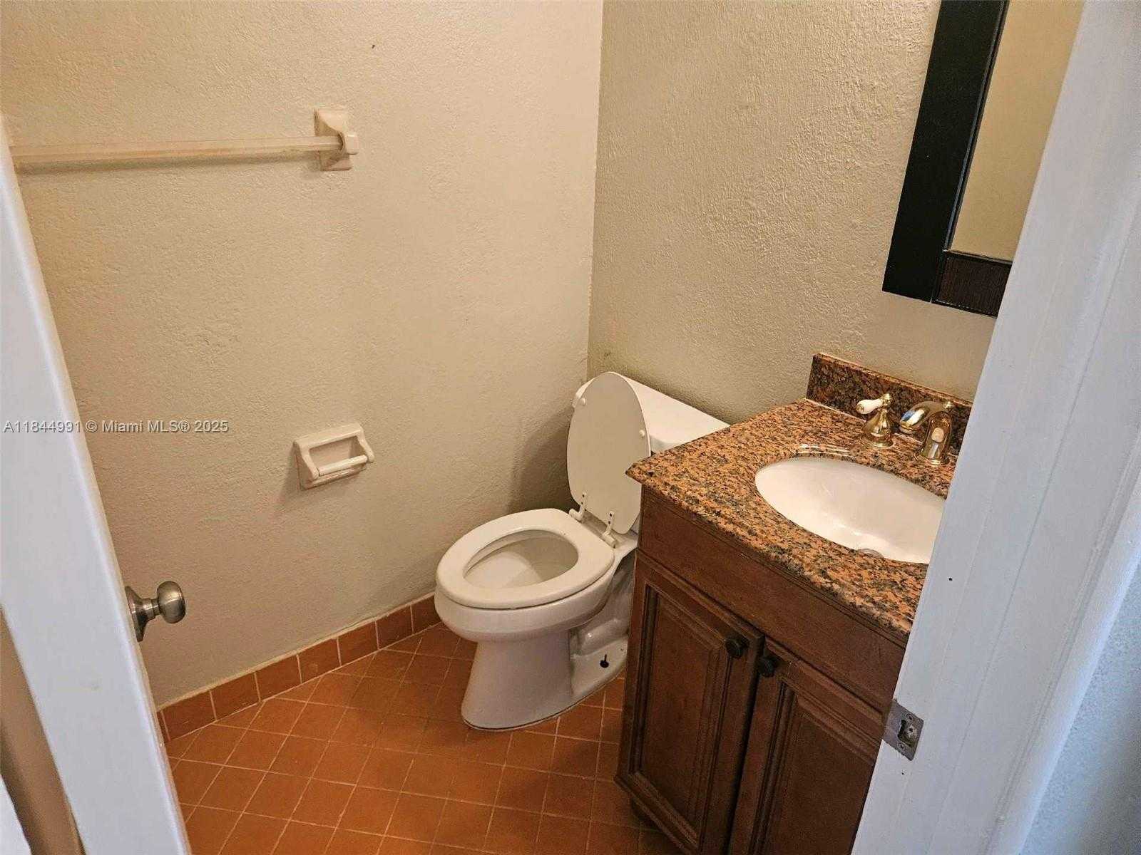 Small Image of 4582 BROOK DR, West Palm Beach Number 10