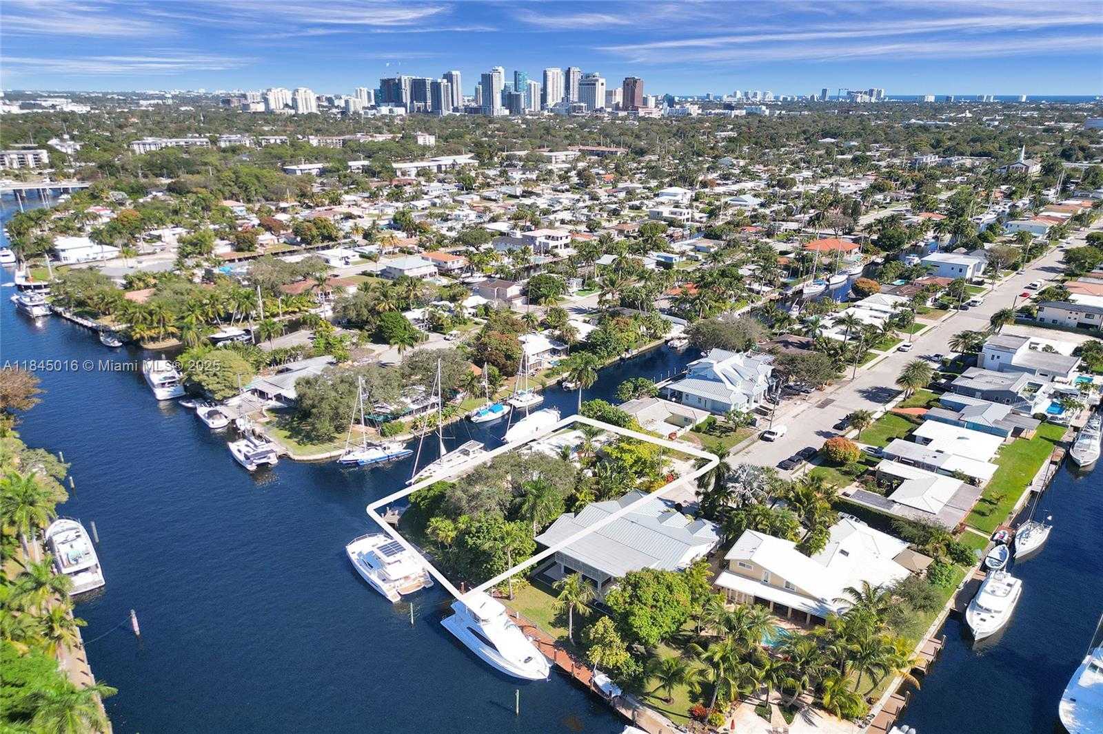 Small Image of 1321 MANDARIN ISLE, Fort Lauderdale Number 11