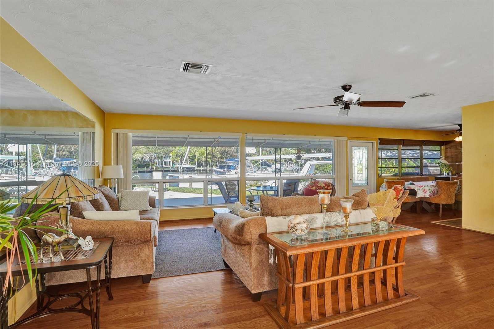 Small Image of 1321 MANDARIN ISLE, Fort Lauderdale Number 15