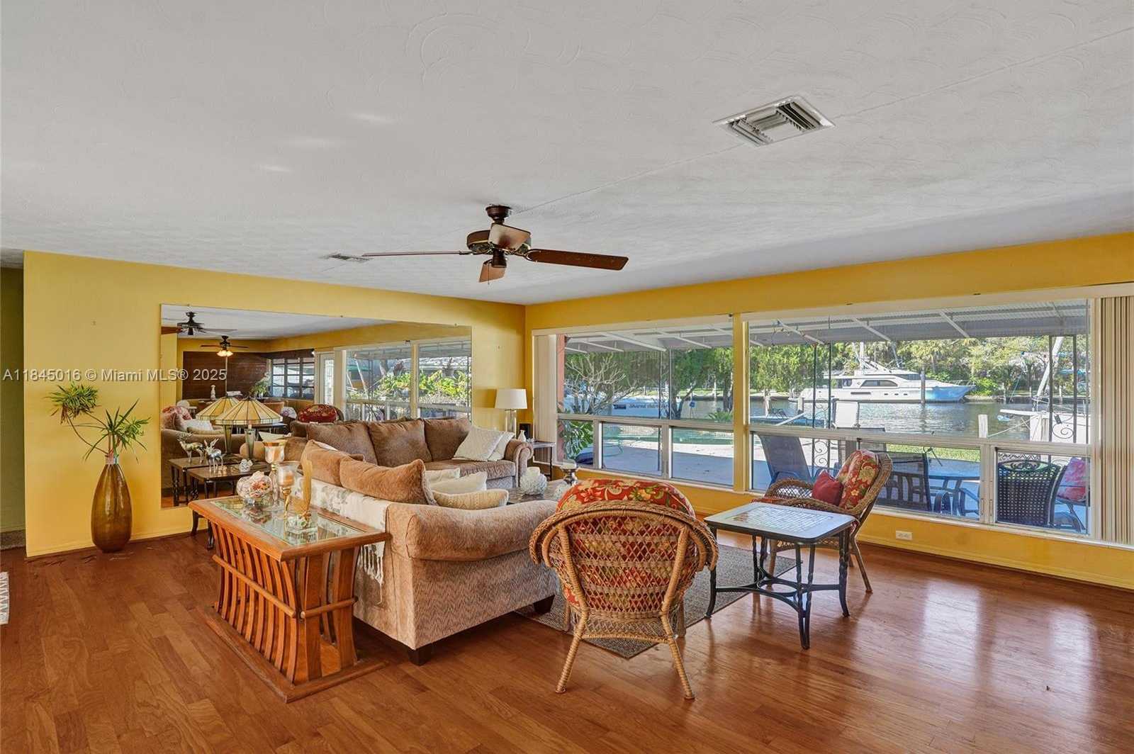 Small Image of 1321 MANDARIN ISLE, Fort Lauderdale Number 16