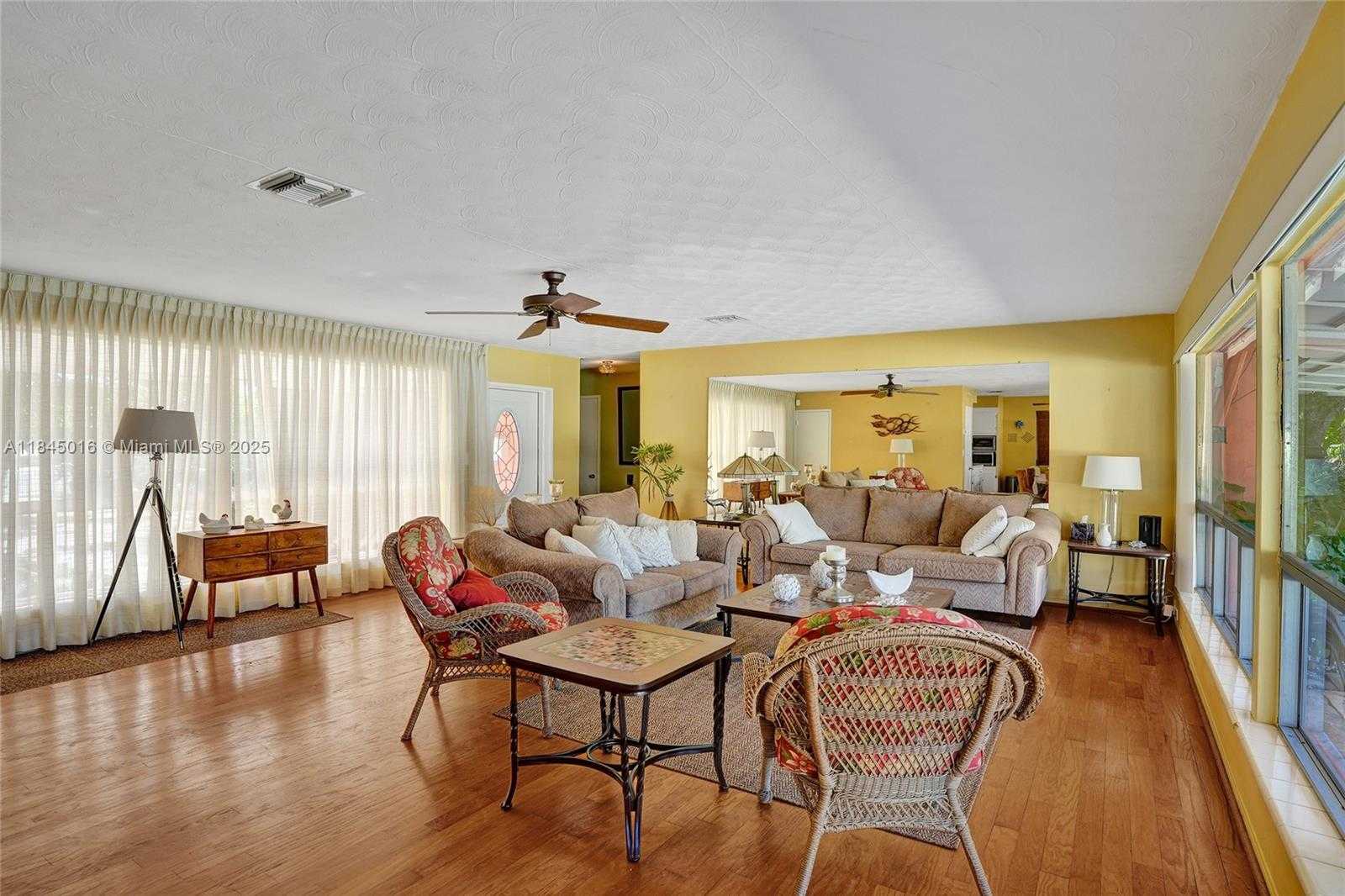 Small Image of 1321 MANDARIN ISLE, Fort Lauderdale Number 18