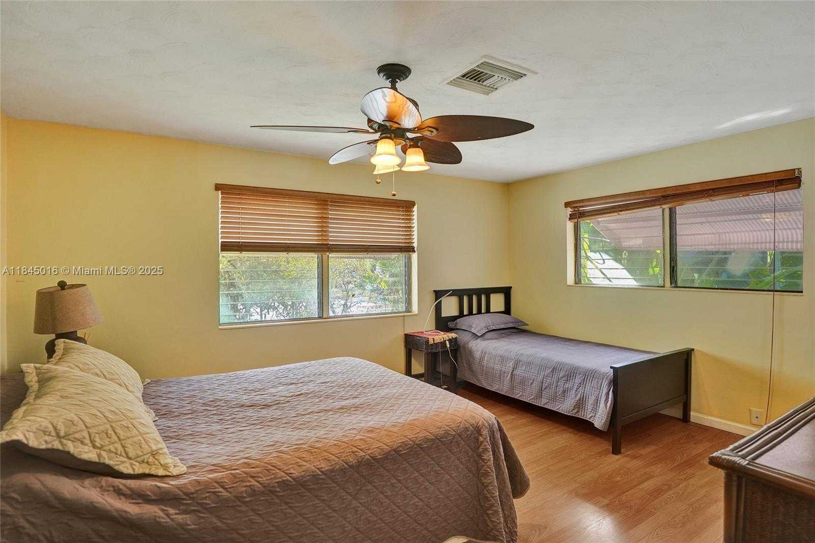 Small Image of 1321 MANDARIN ISLE, Fort Lauderdale Number 22