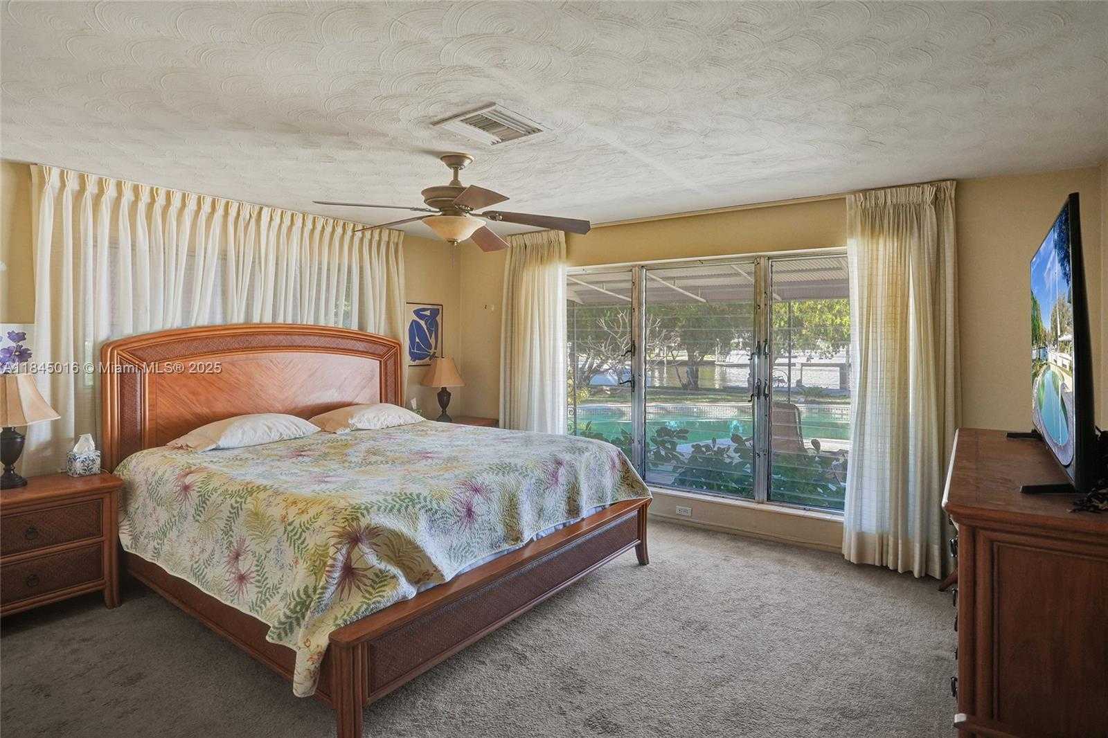 Small Image of 1321 MANDARIN ISLE, Fort Lauderdale Number 26