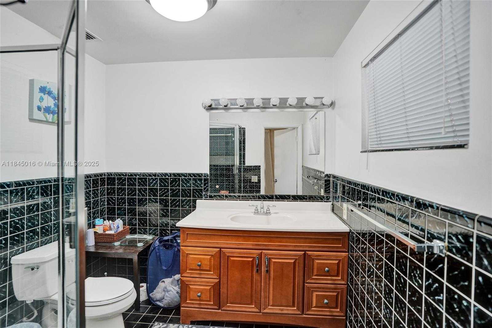 Small Image of 1321 MANDARIN ISLE, Fort Lauderdale Number 28