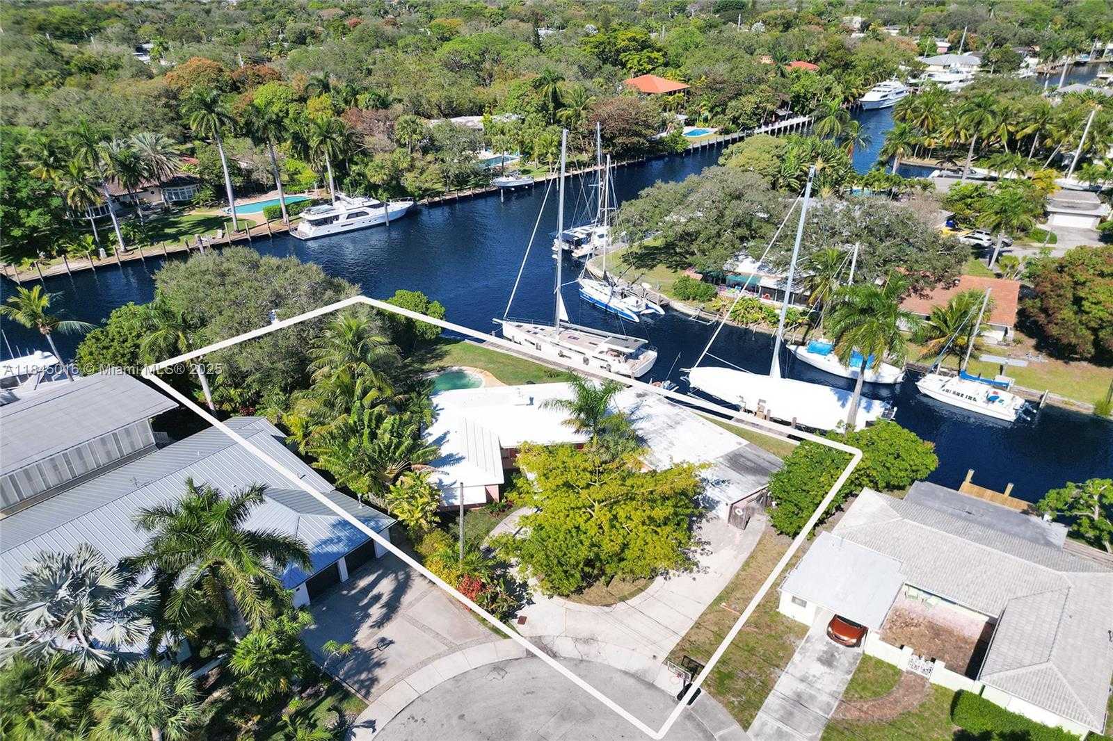 Small Image of 1321 MANDARIN ISLE, Fort Lauderdale Number 6