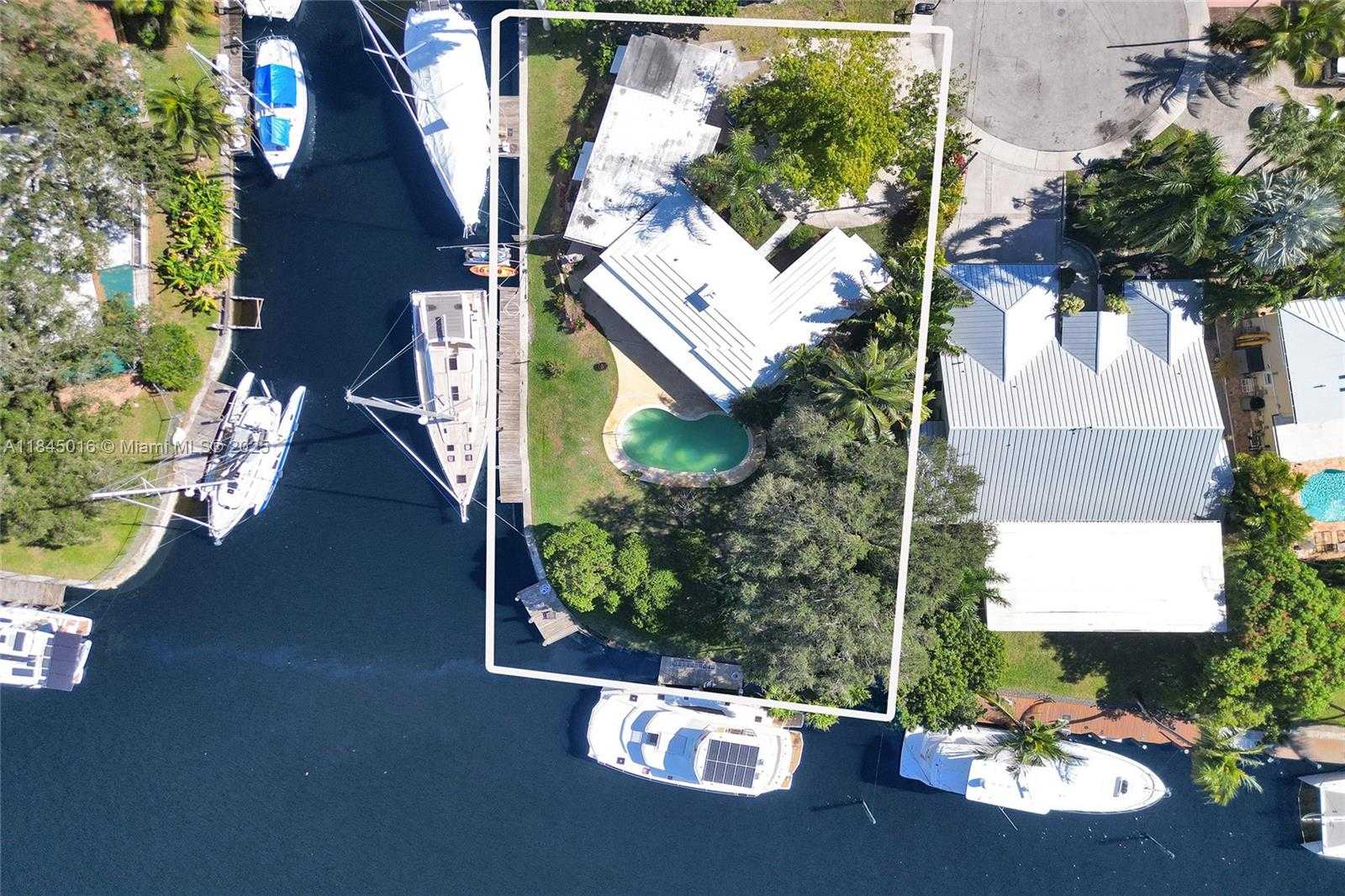Small Image of 1321 MANDARIN ISLE, Fort Lauderdale Number 8