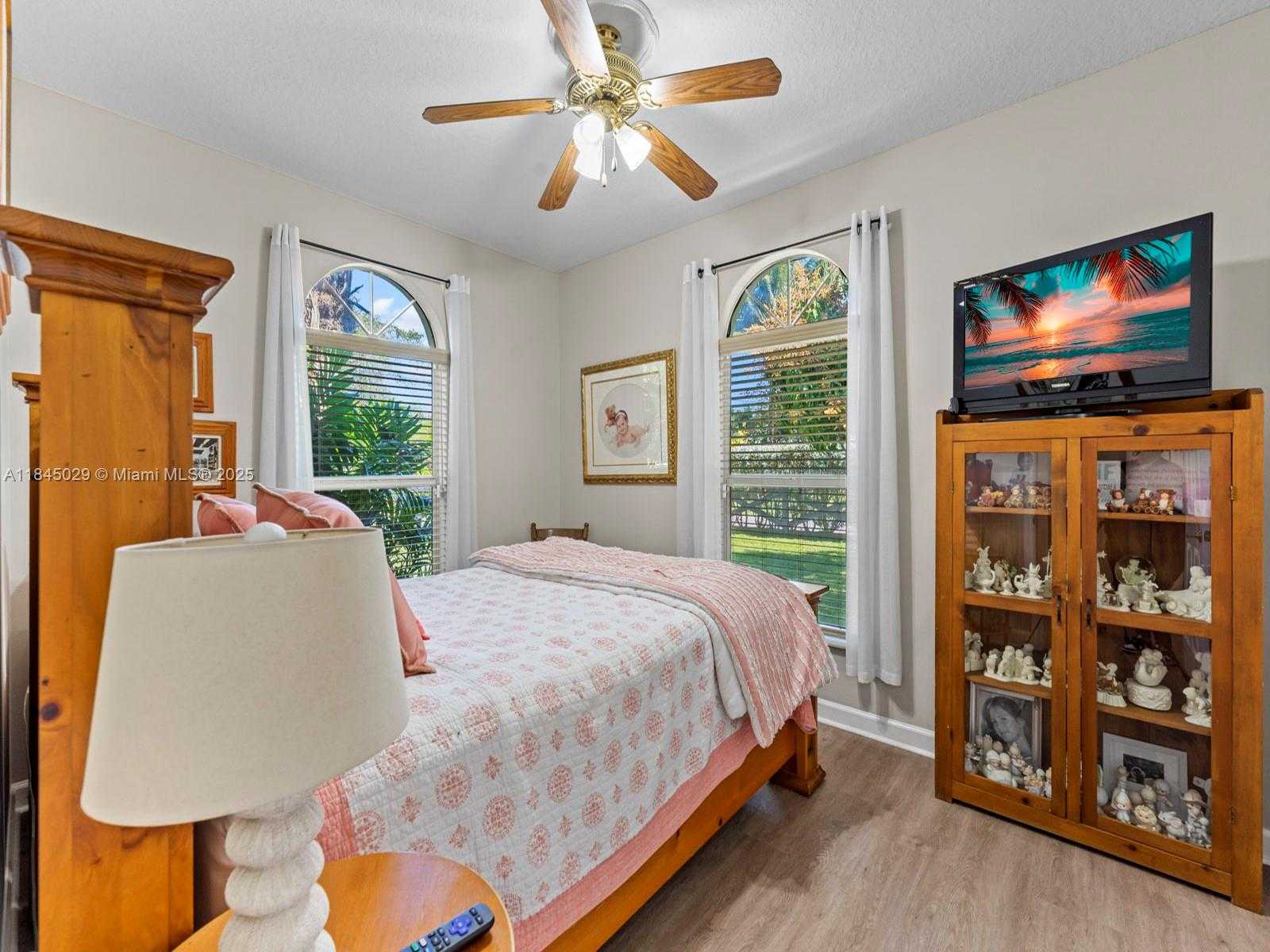 Small Image of 29201 SOUTH WEST 181ST AVE, Homestead Number 14