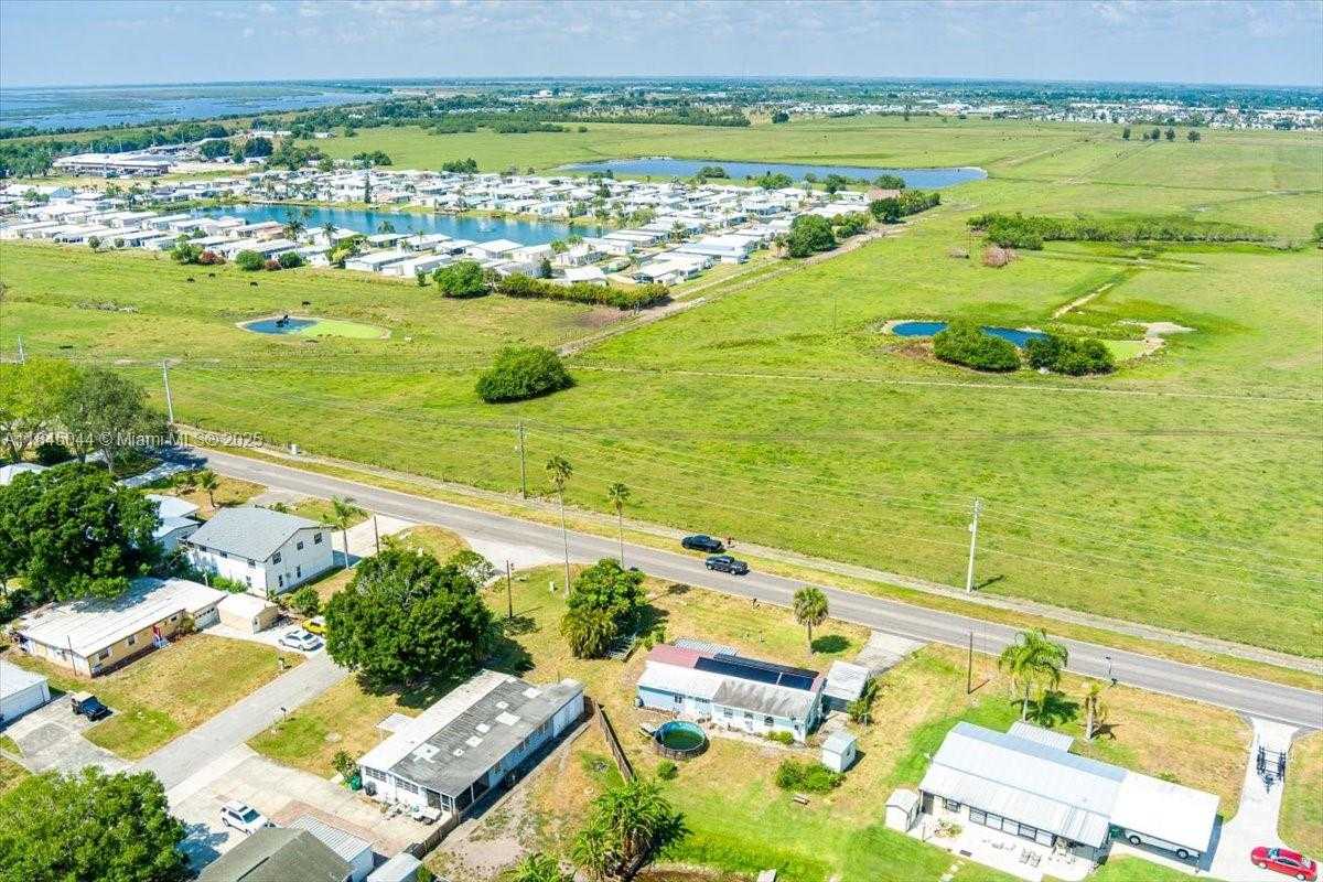 Small Image of 3412 SOUTH EAST 18TH TERRACE, Okeechobee Number 10