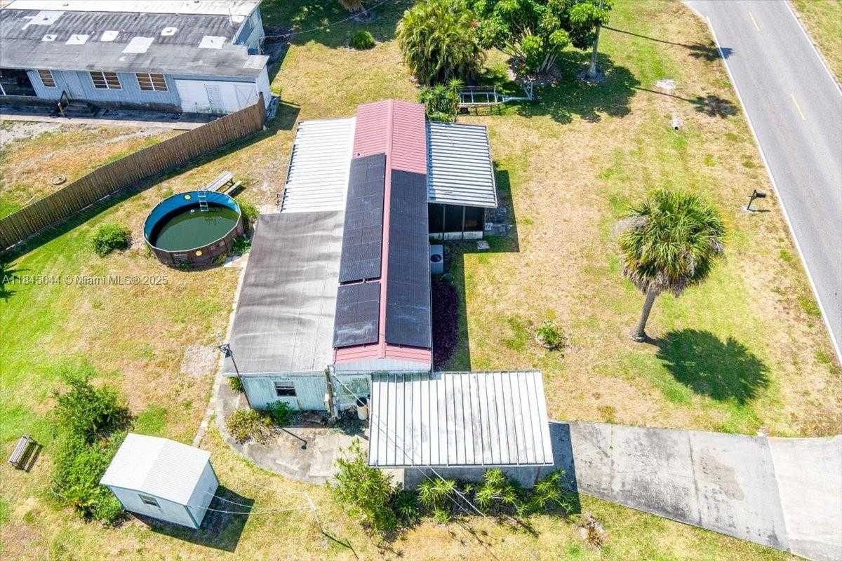 Small Image of 3412 SOUTH EAST 18TH TERRACE, Okeechobee Number 17