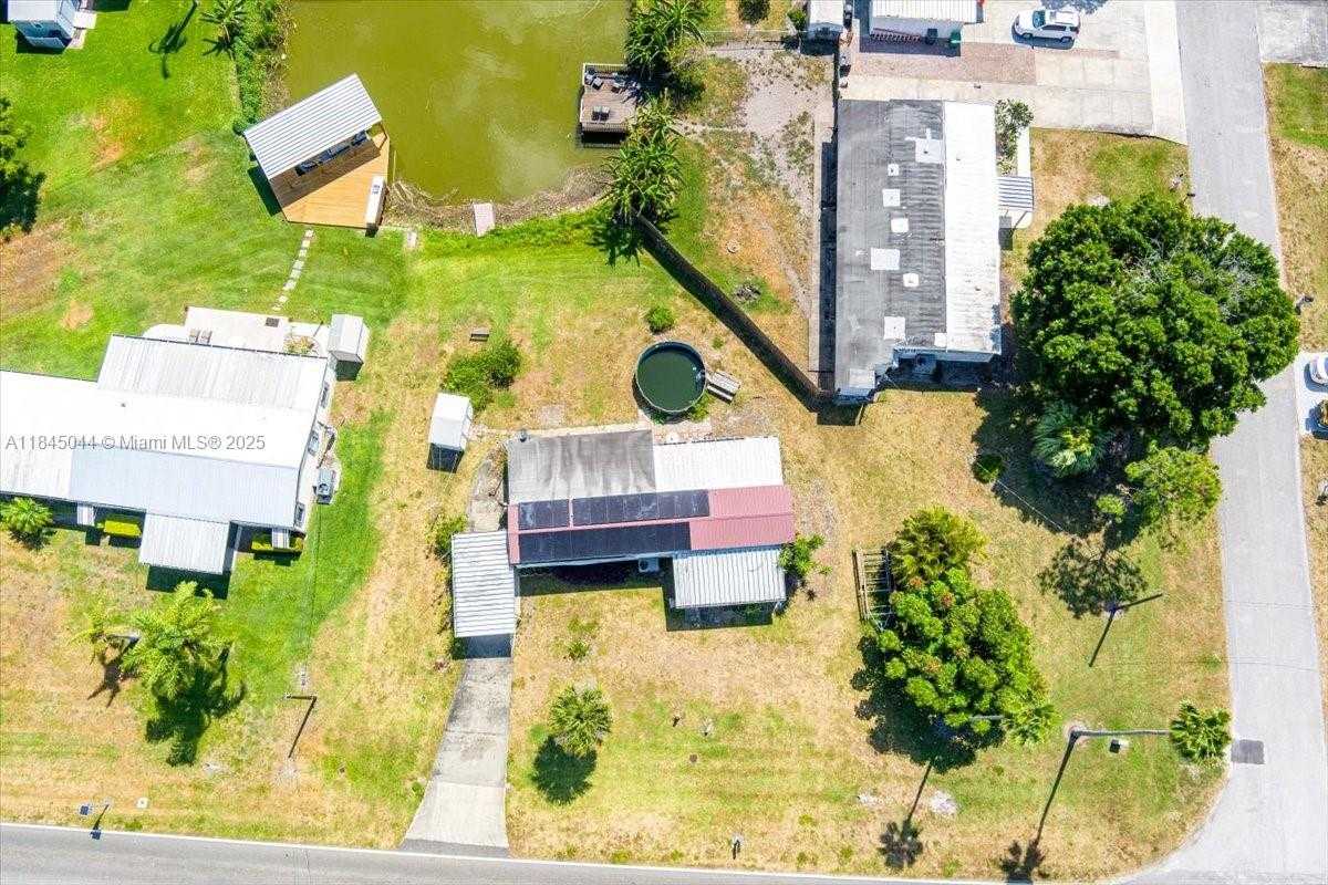 Small Image of 3412 SOUTH EAST 18TH TERRACE, Okeechobee Number 21