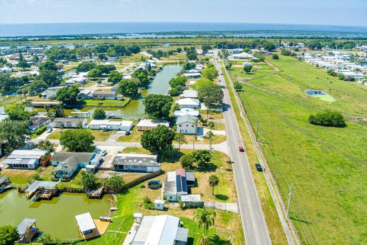 Small Image of 3412 SOUTH EAST 18TH TERRACE, Okeechobee Number 7