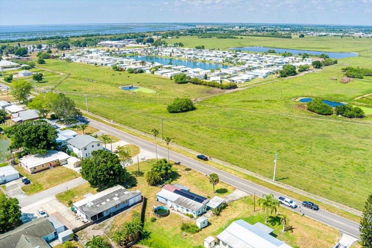 Small Image of 3412 SOUTH EAST 18TH TERRACE, Okeechobee Number 9