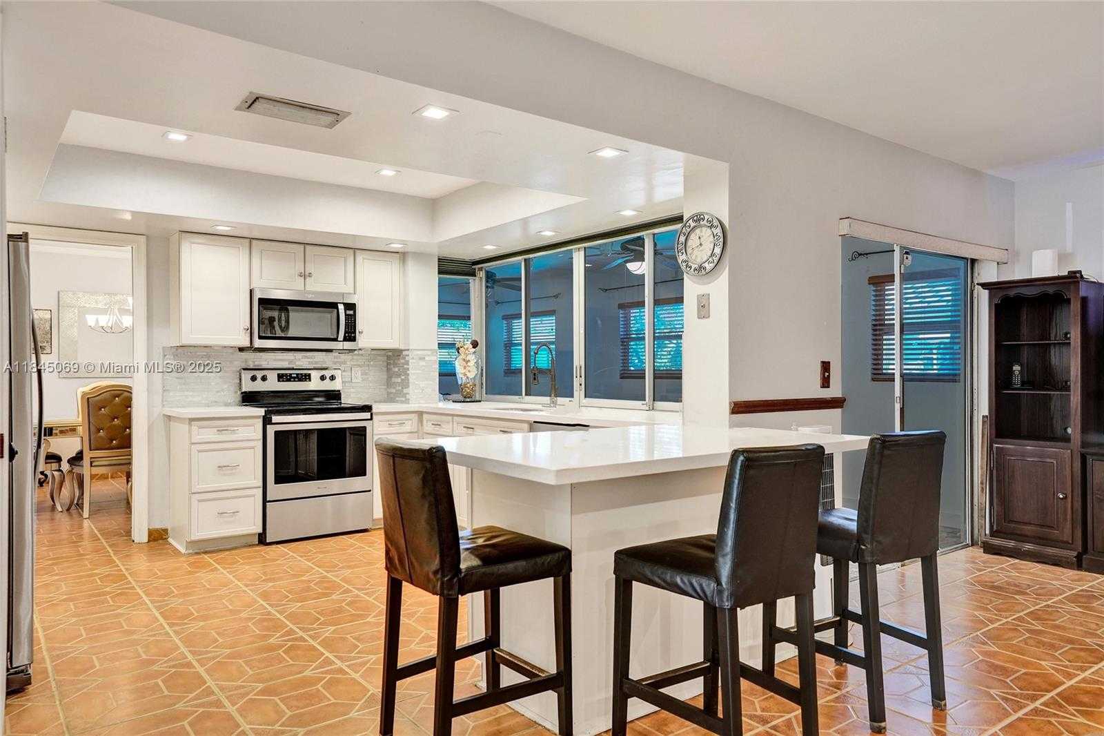 Small Image of 2525 SOUTH WEST 86TH AVE, Davie Number 20