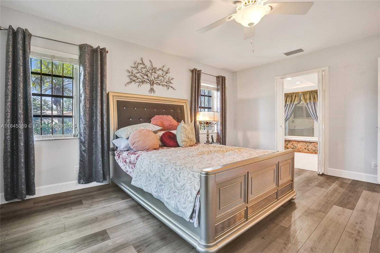 Small Image of 2525 SOUTH WEST 86TH AVE, Davie Number 29