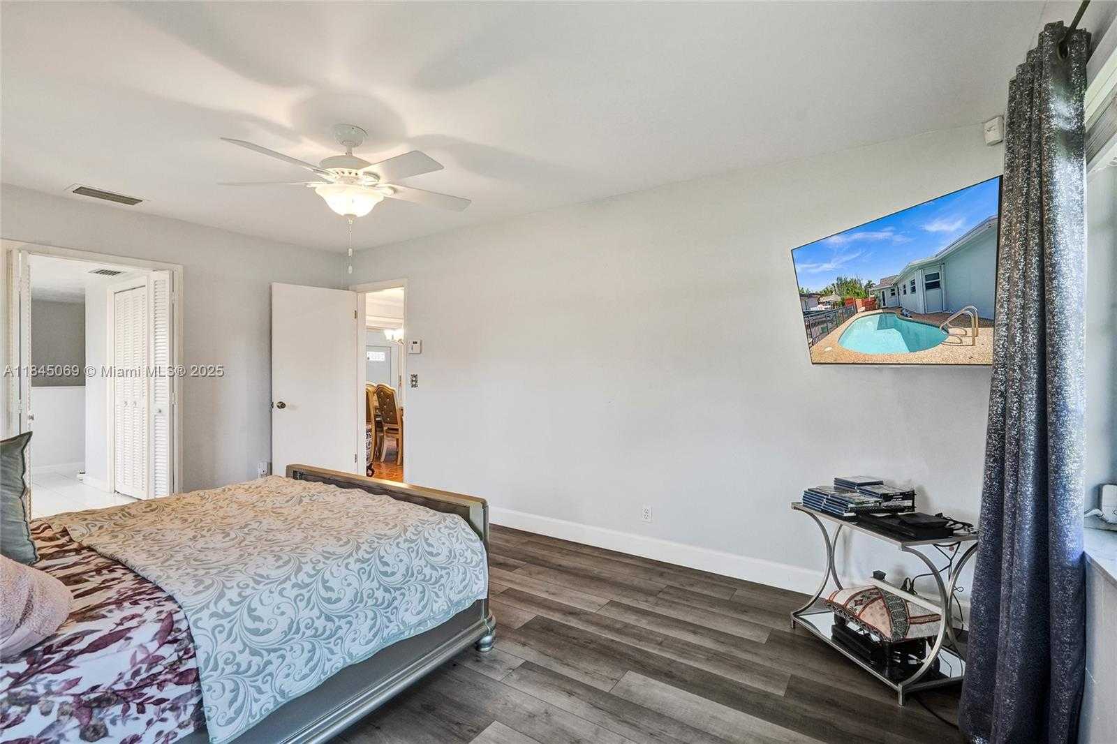 Small Image of 2525 SOUTH WEST 86TH AVE, Davie Number 31