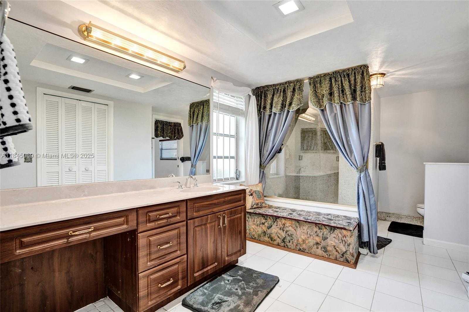 Small Image of 2525 SOUTH WEST 86TH AVE, Davie Number 32