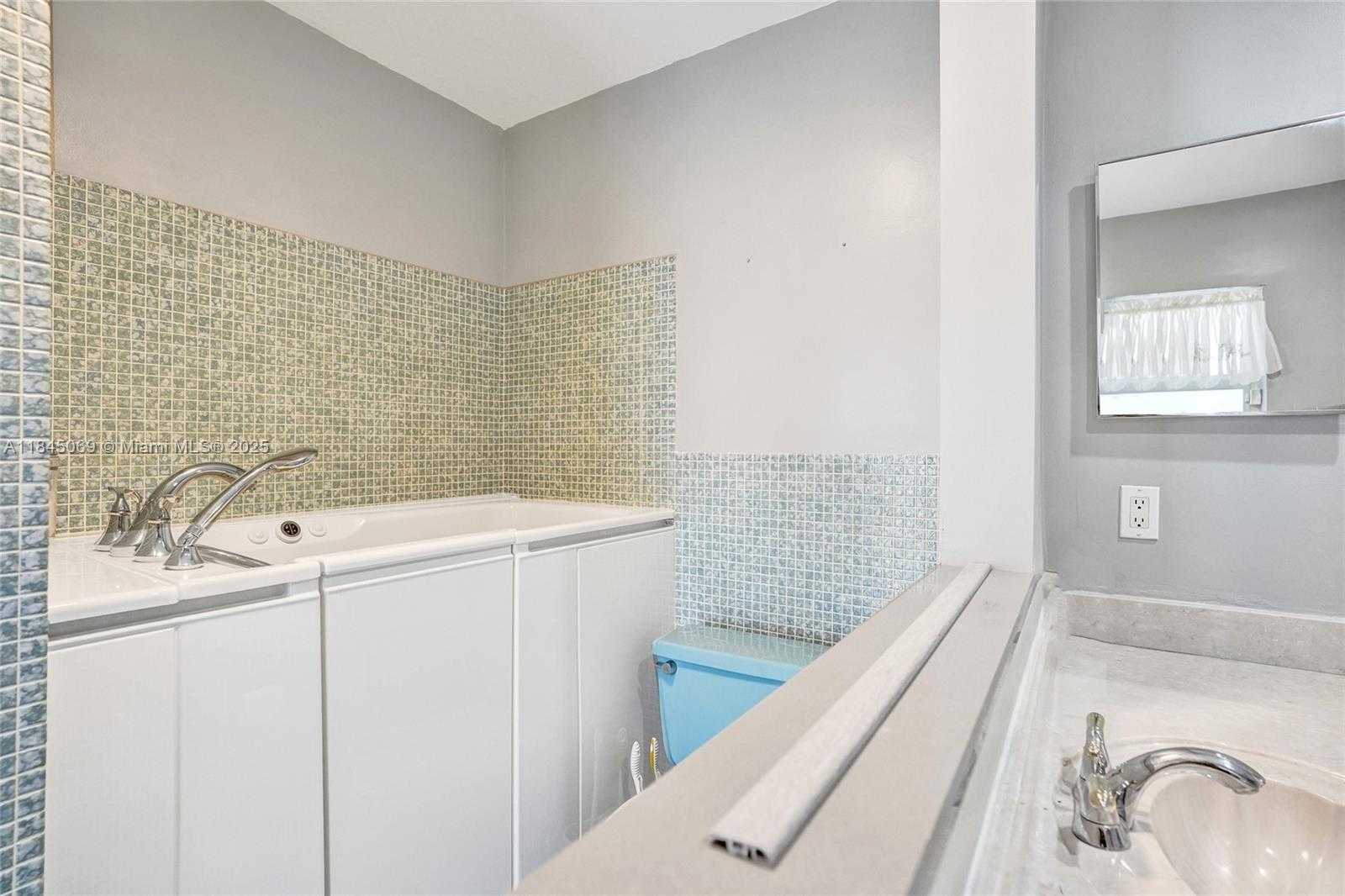 Small Image of 2525 SOUTH WEST 86TH AVE, Davie Number 36