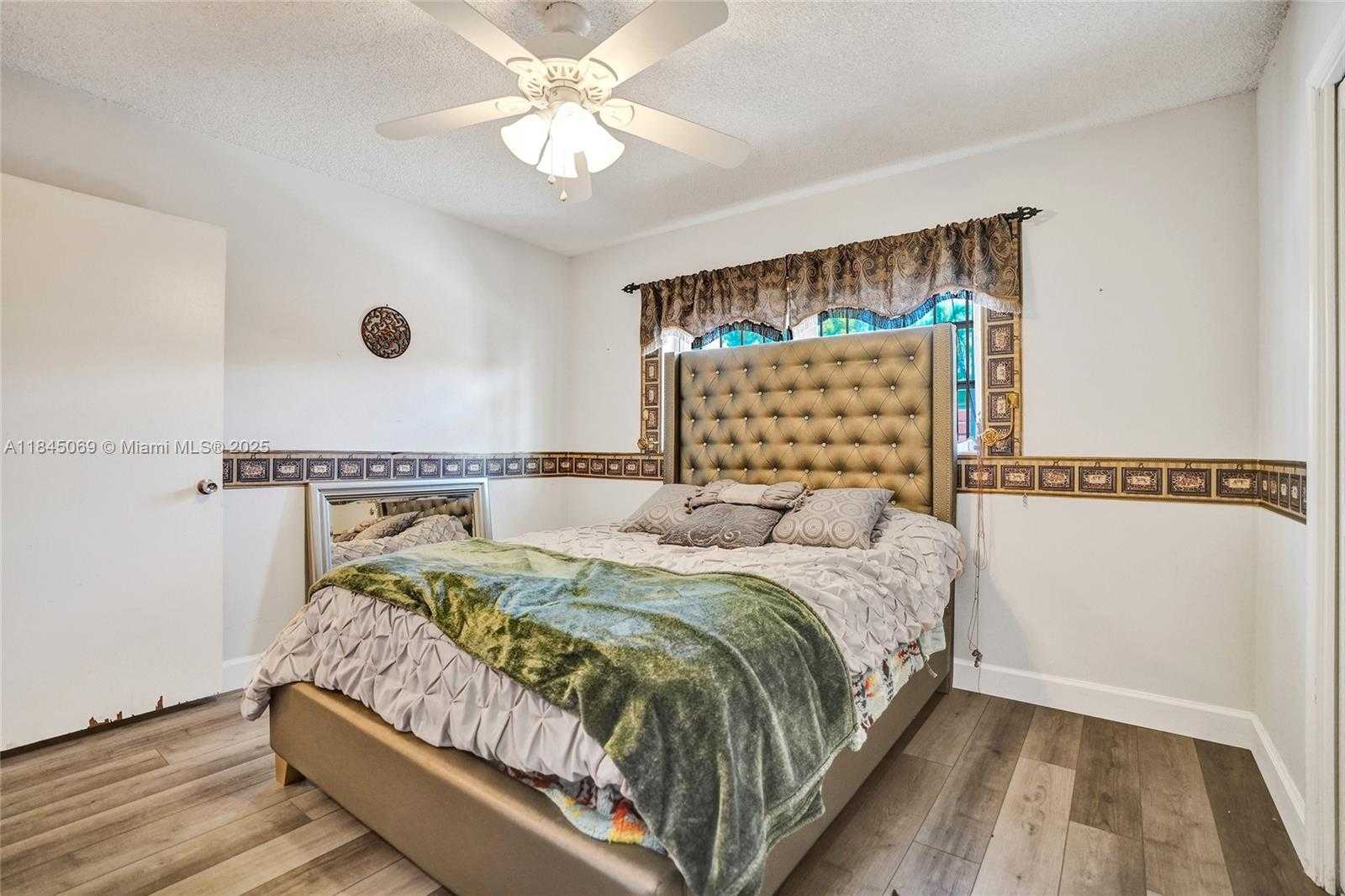 Small Image of 2525 SOUTH WEST 86TH AVE, Davie Number 40