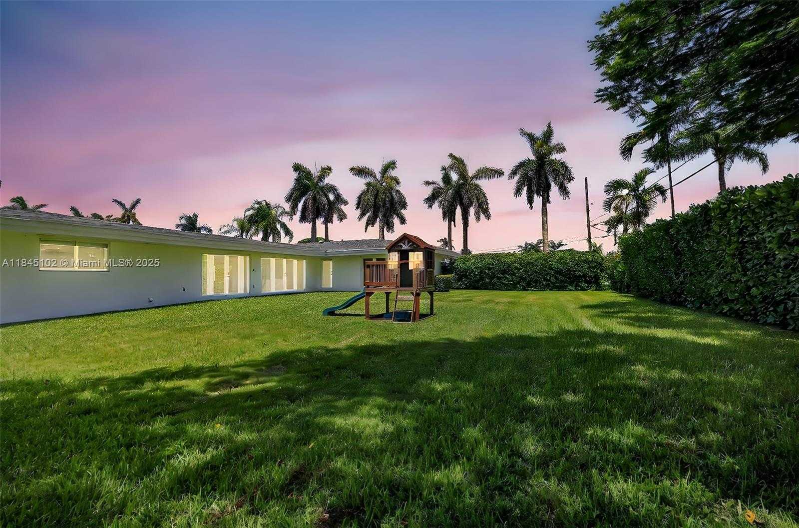 Small Image of 7200 SOUTH WEST 137TH ST, Palmetto Bay Number 26