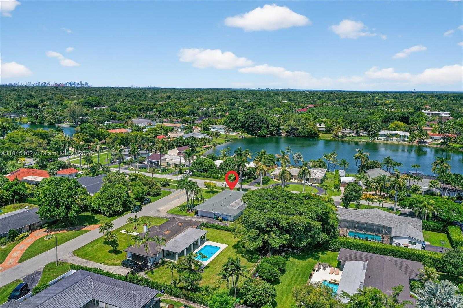 Small Image of 7200 SOUTH WEST 137TH ST, Palmetto Bay Number 31