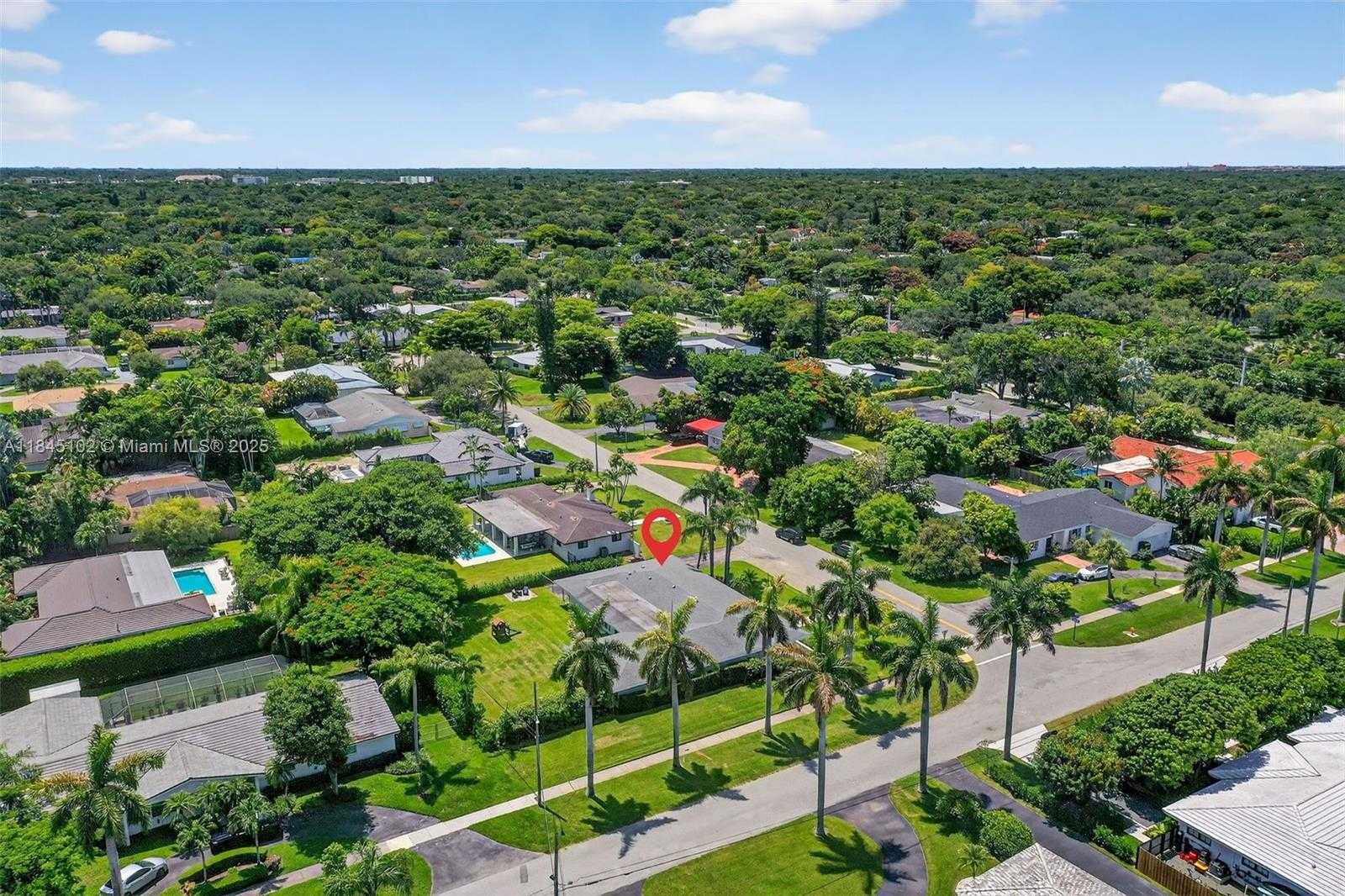 Small Image of 7200 SOUTH WEST 137TH ST, Palmetto Bay Number 37