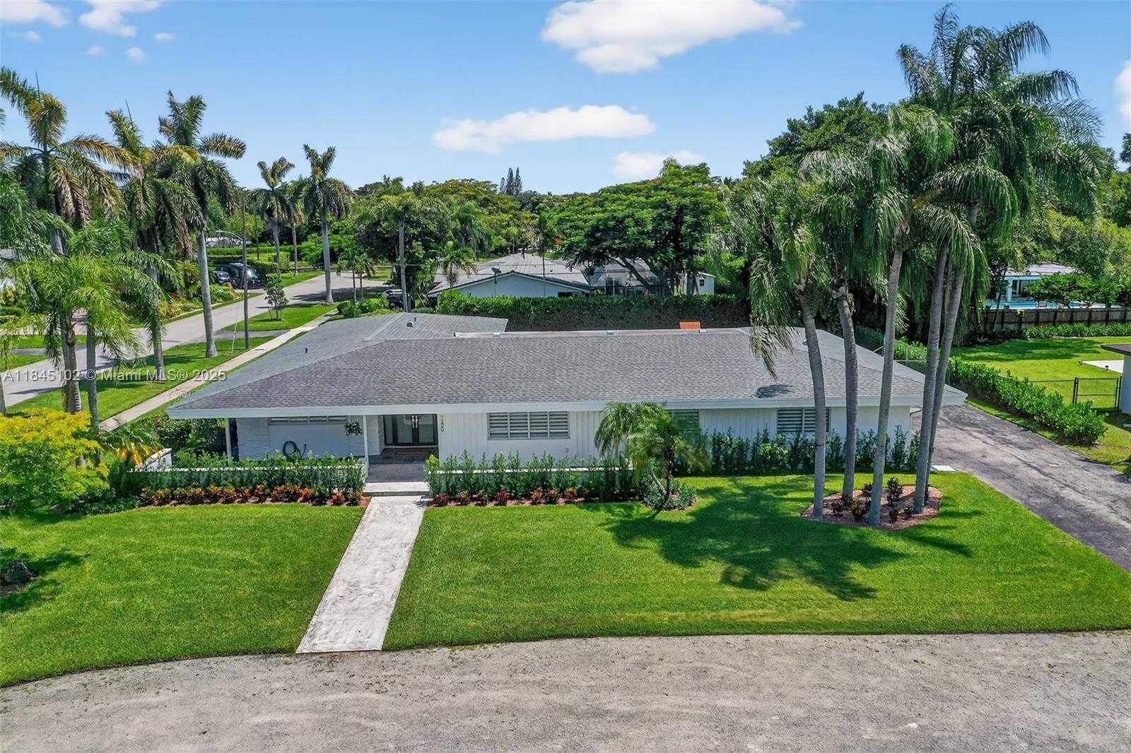 Small Image of 7200 SOUTH WEST 137TH ST, Palmetto Bay Number 39
